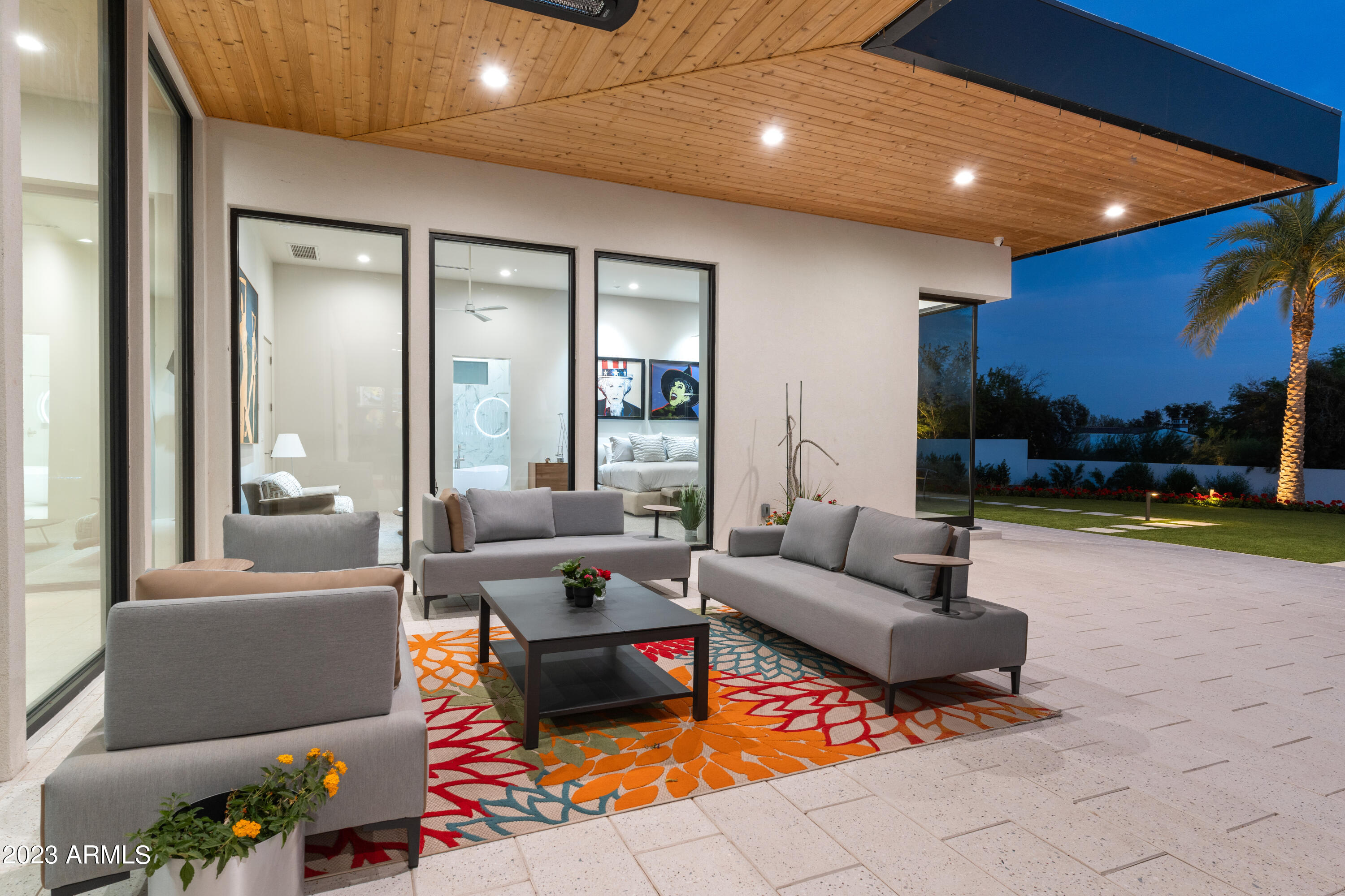 Mirada Los Arcos - Residential