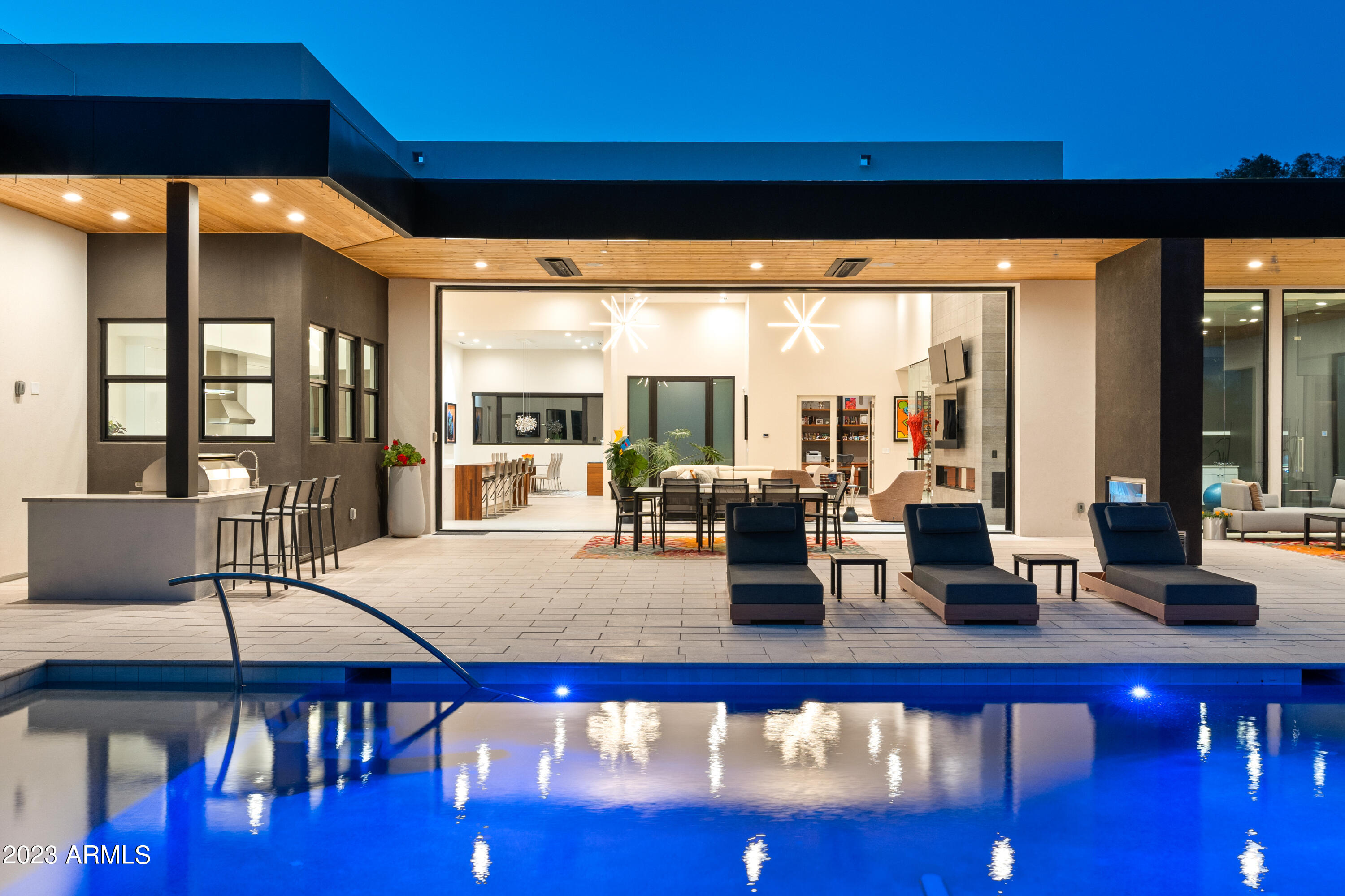 Mirada Los Arcos - Residential