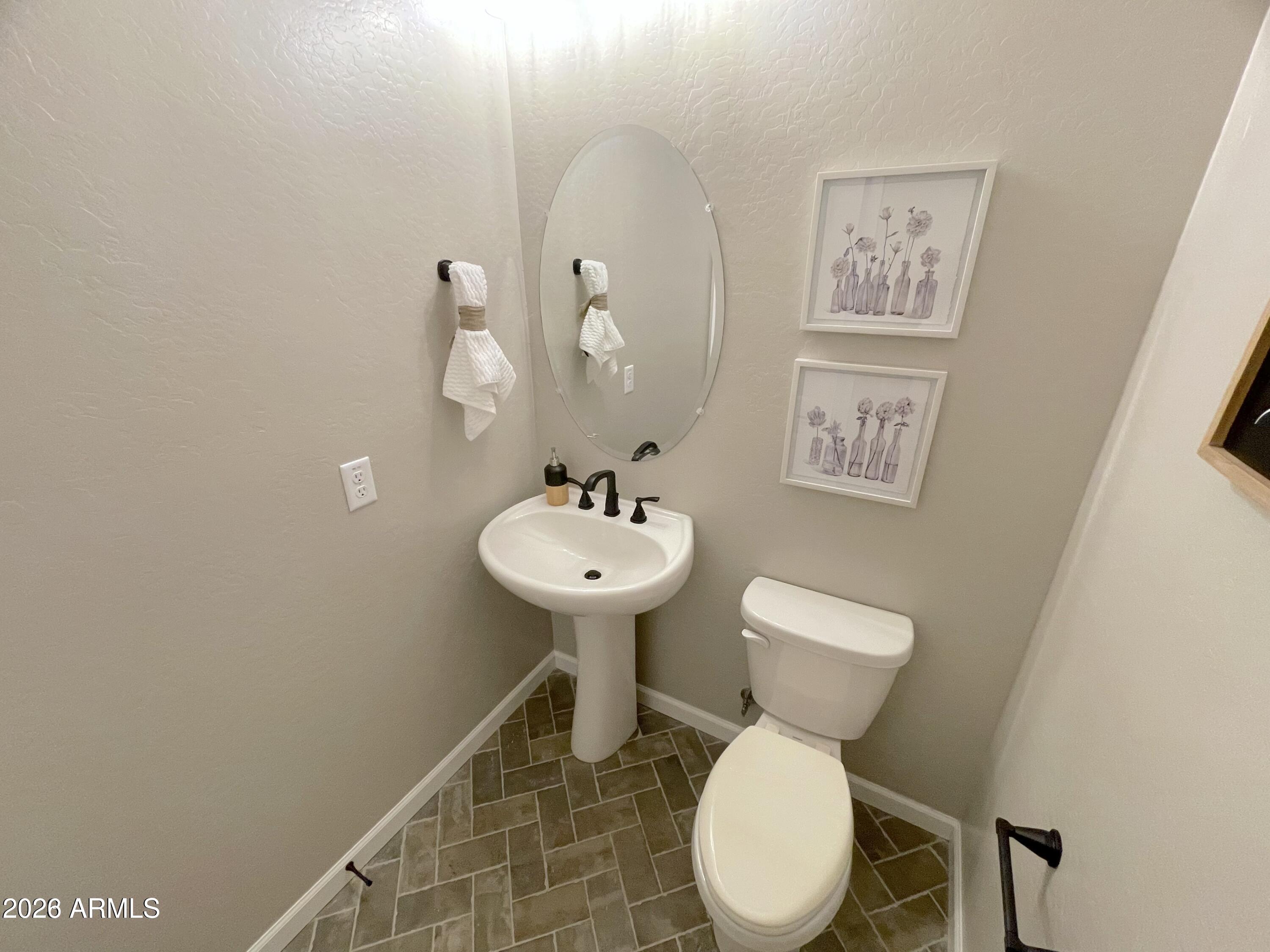 HERITAGE POINTE - Residential