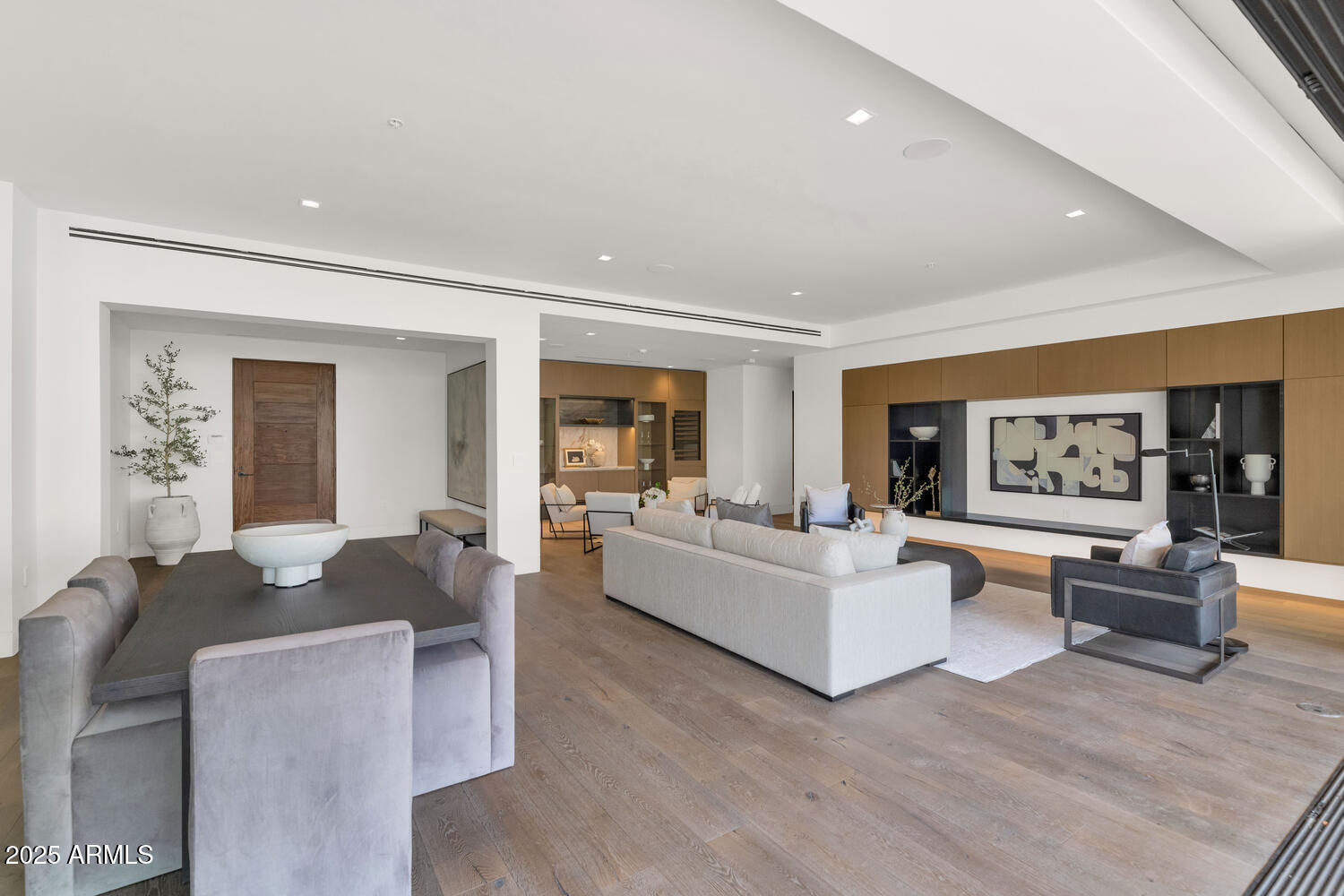 7000 EAST LINCOLN VILLAS CONDOMINIUM 1 - Residential