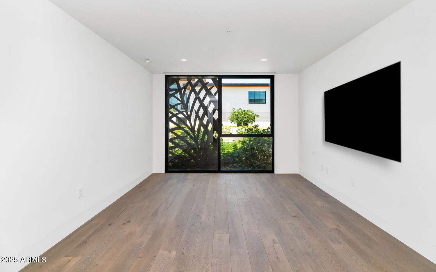 7000 EAST LINCOLN VILLAS CONDOMINIUM 1 - Residential