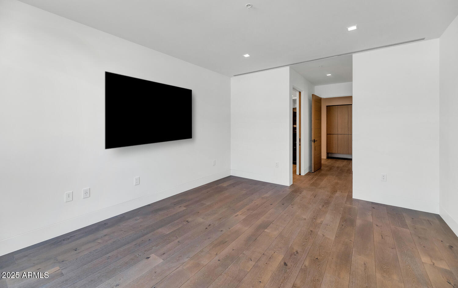 7000 EAST LINCOLN VILLAS CONDOMINIUM 1 - Residential