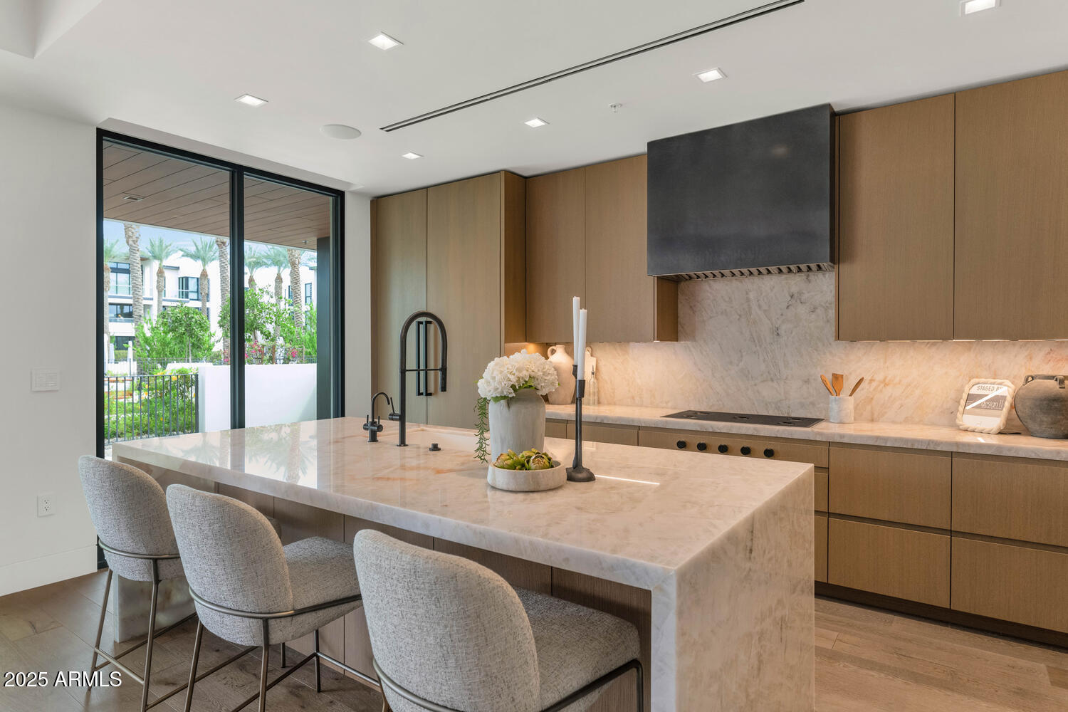 7000 EAST LINCOLN VILLAS CONDOMINIUM 1 - Residential