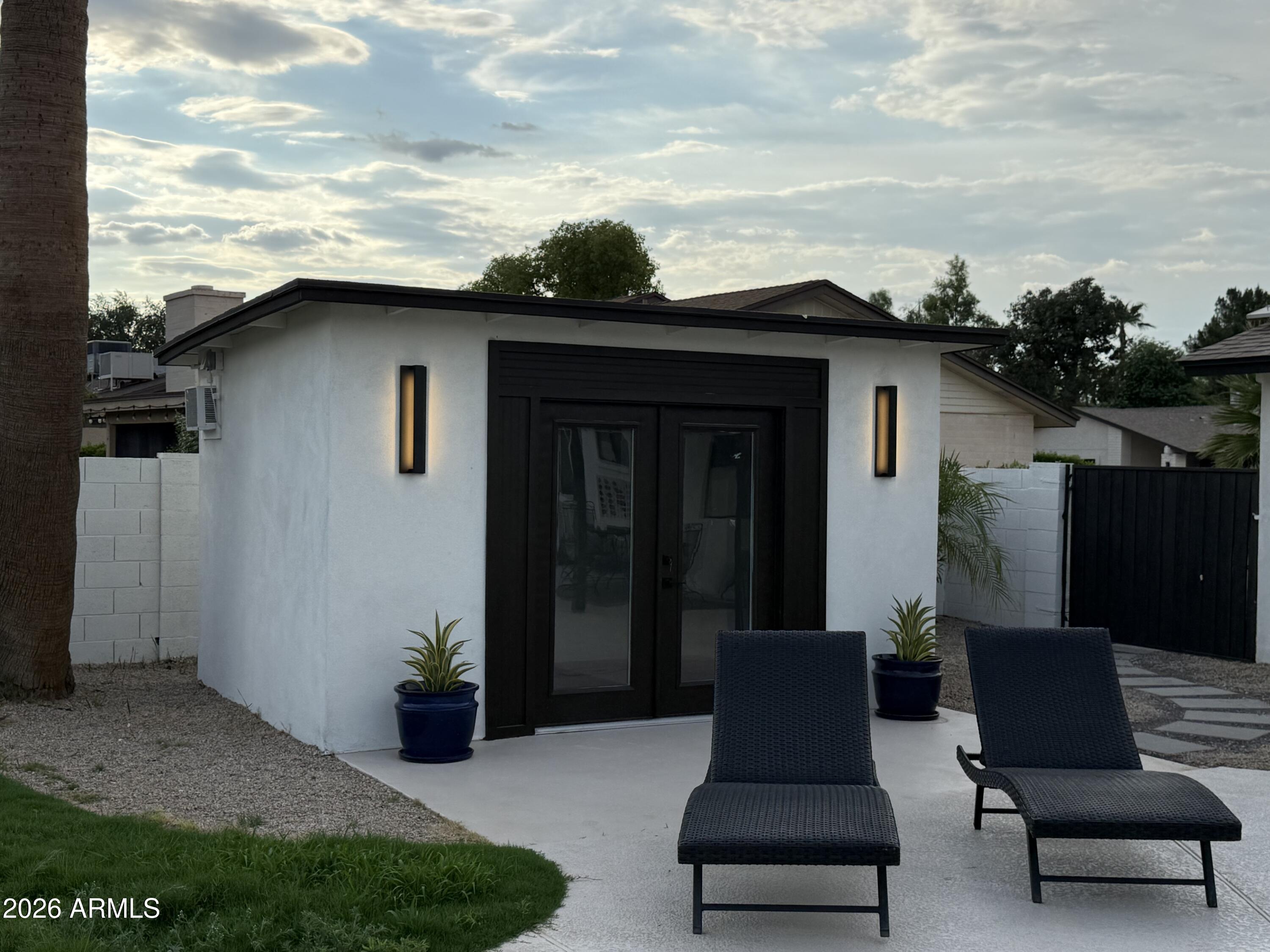 SCOTTSDALE VISTA NO. 2 - Residential
