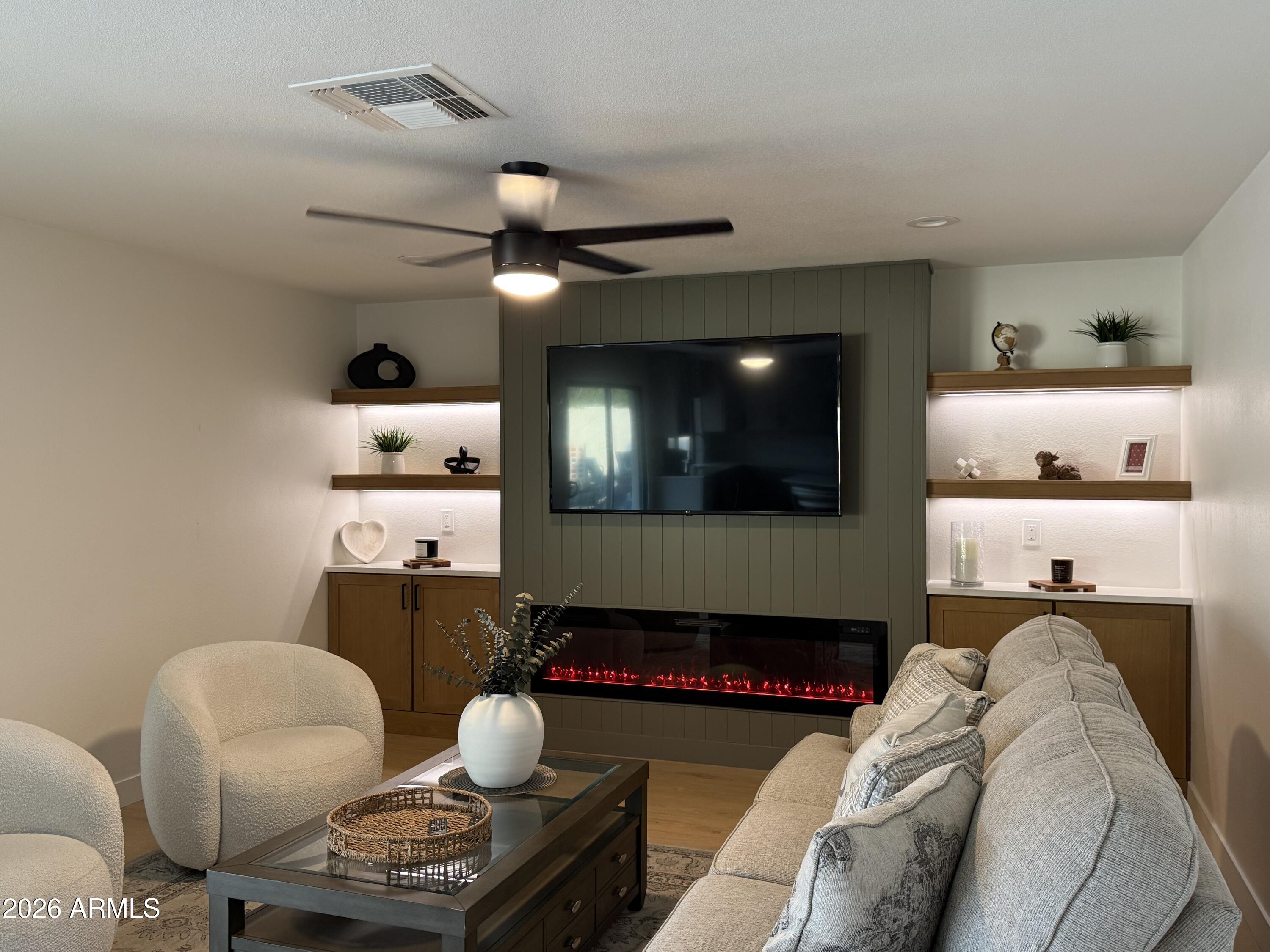 SCOTTSDALE VISTA NO. 2 - Residential