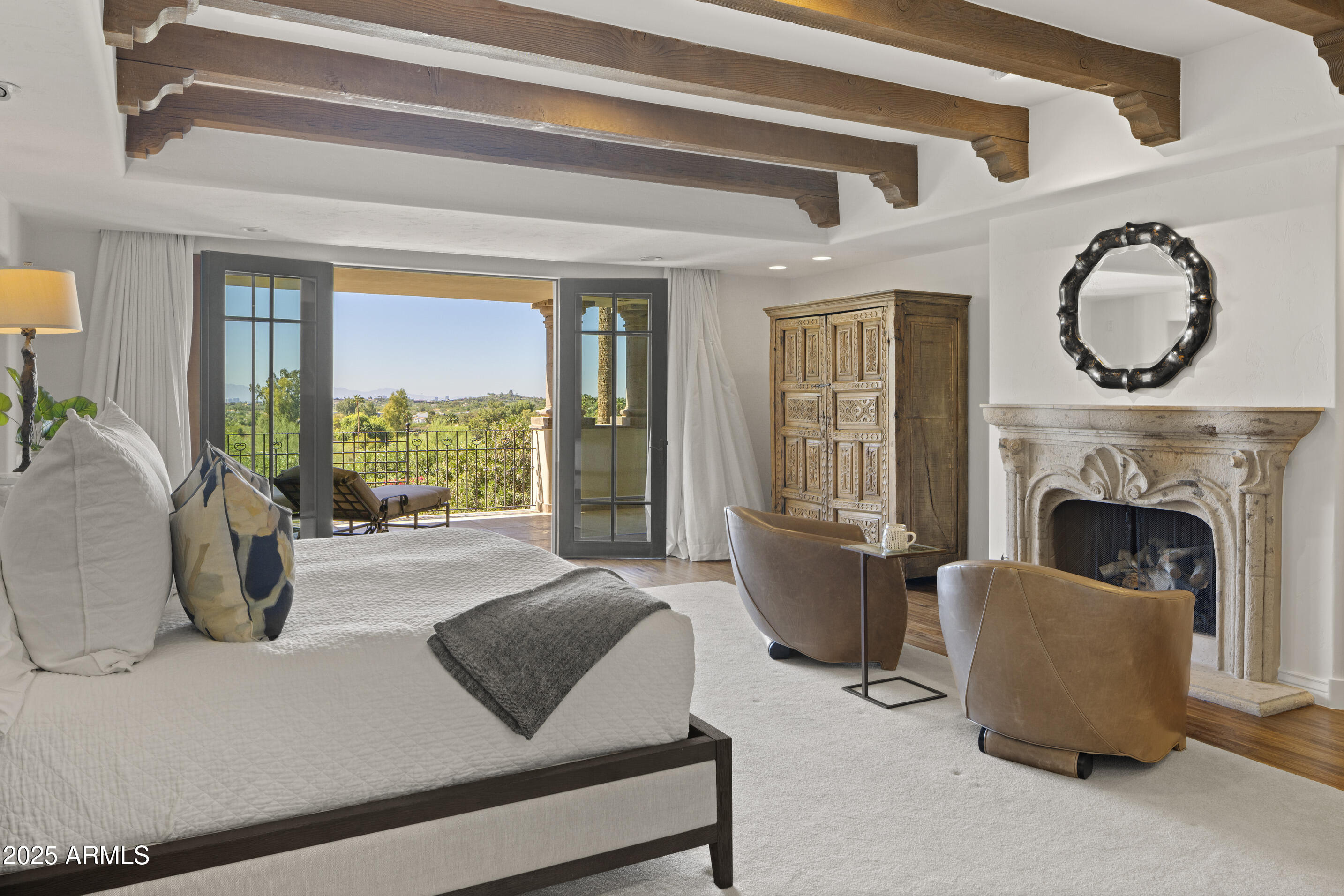 PARADISE VALLEY ESTATES - Residential