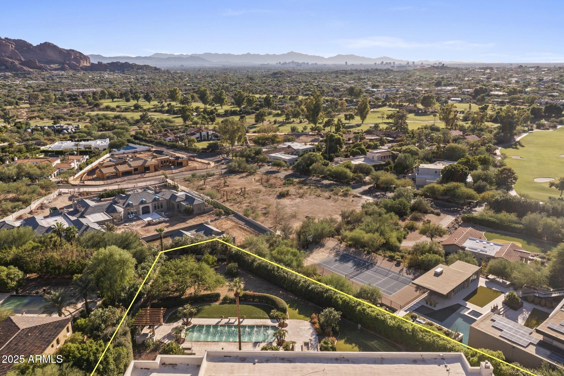PARADISE VALLEY ESTATES - Residential