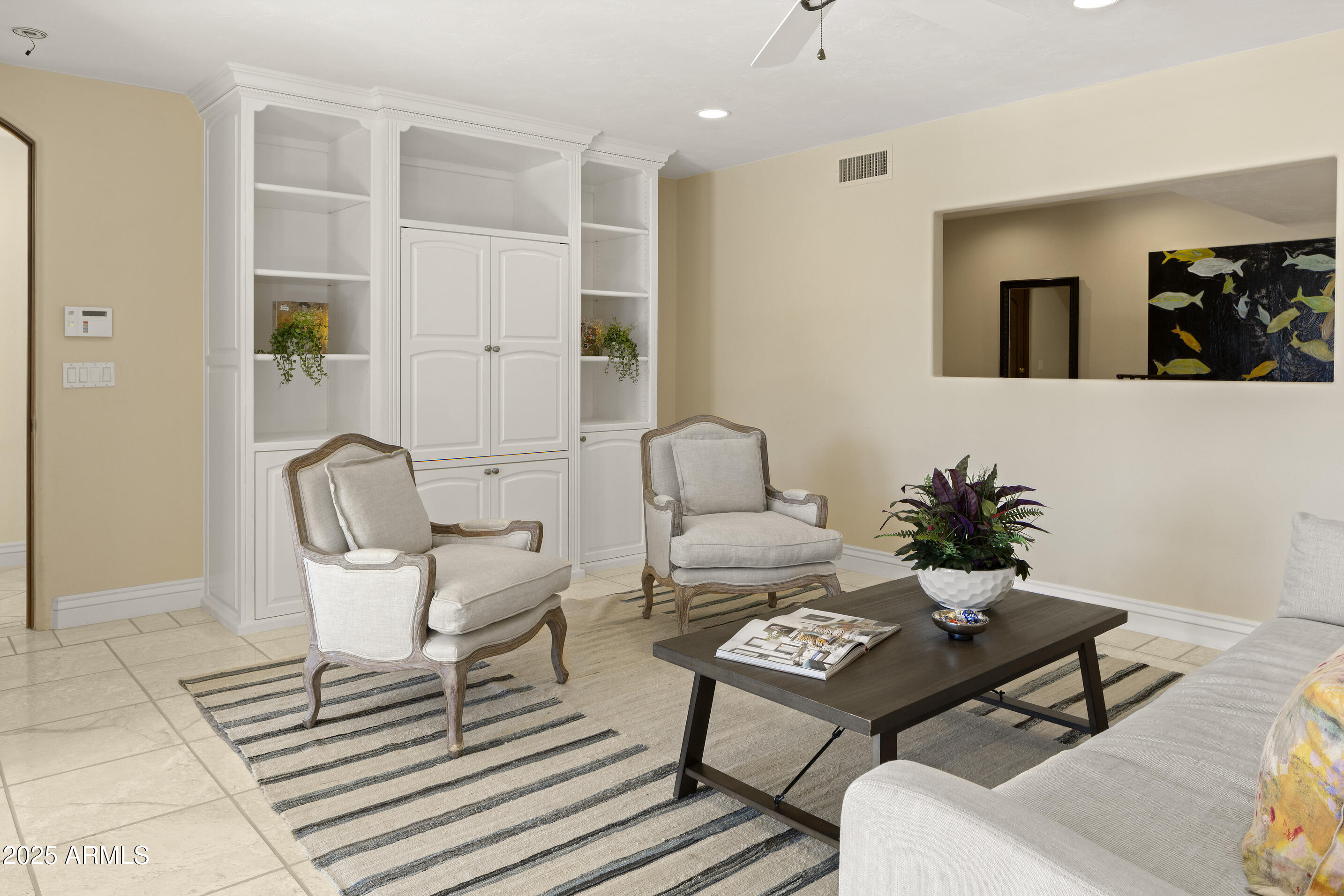 PARADISE VALLEY ESTATES - Residential