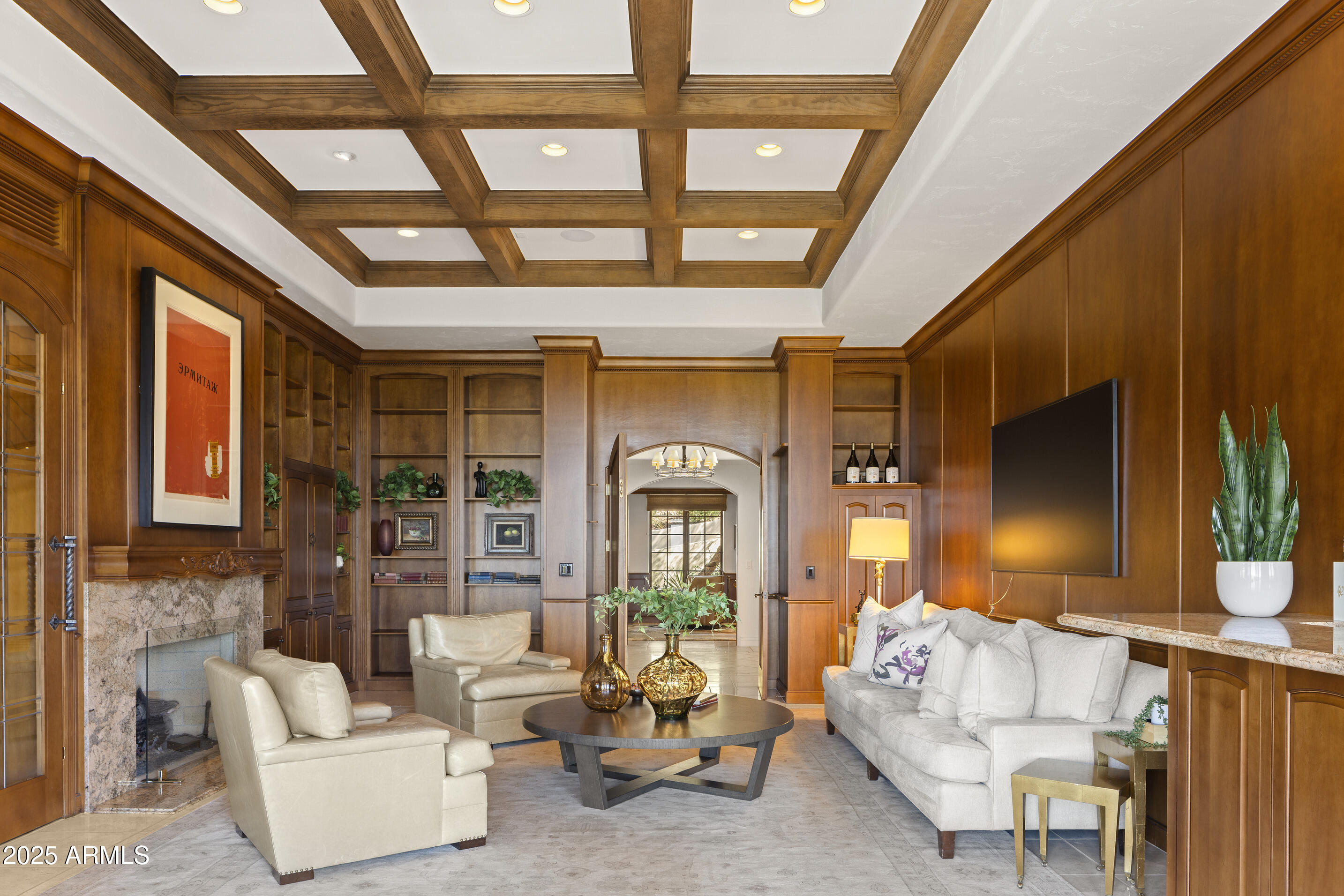 PARADISE VALLEY ESTATES - Residential