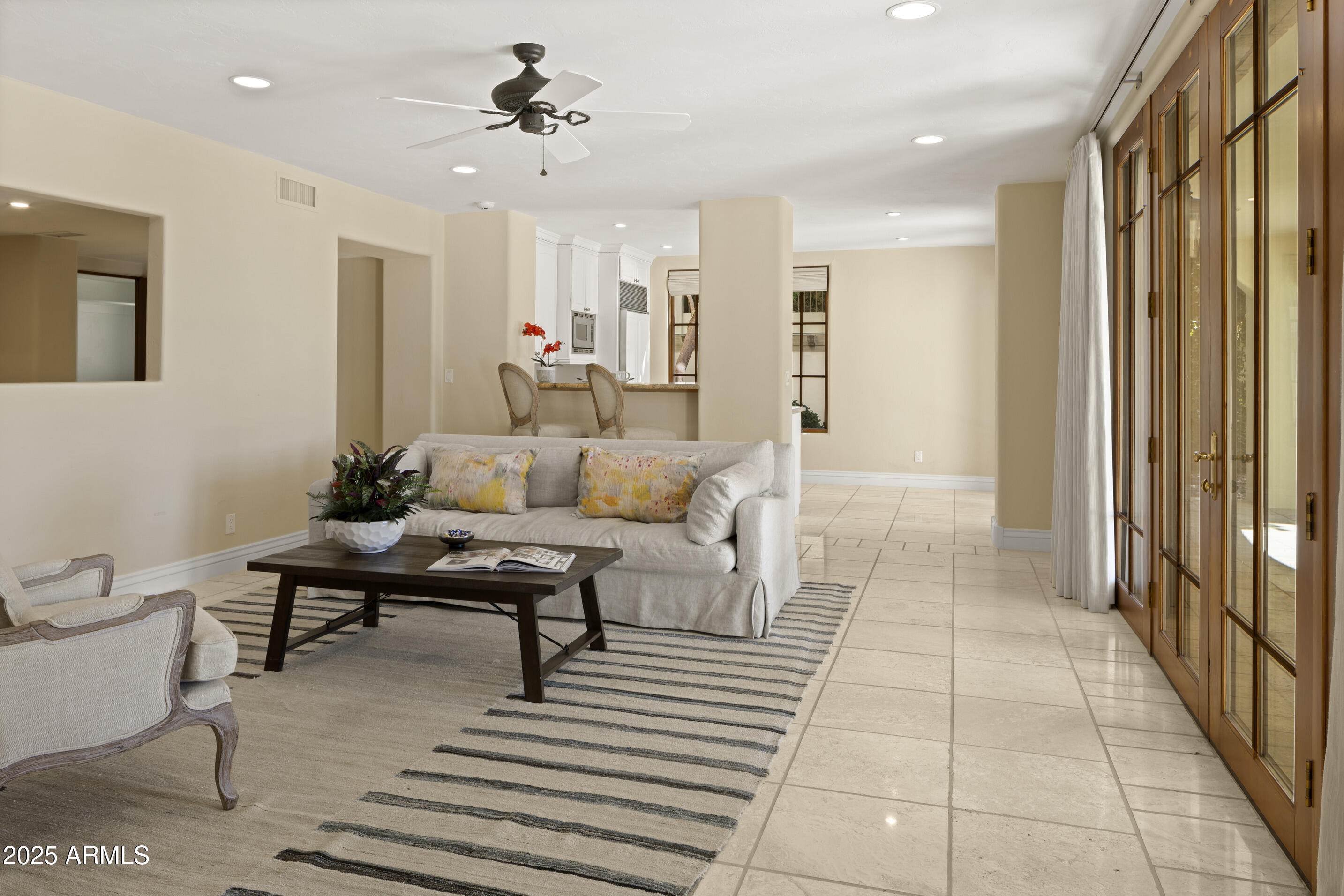 PARADISE VALLEY ESTATES - Residential