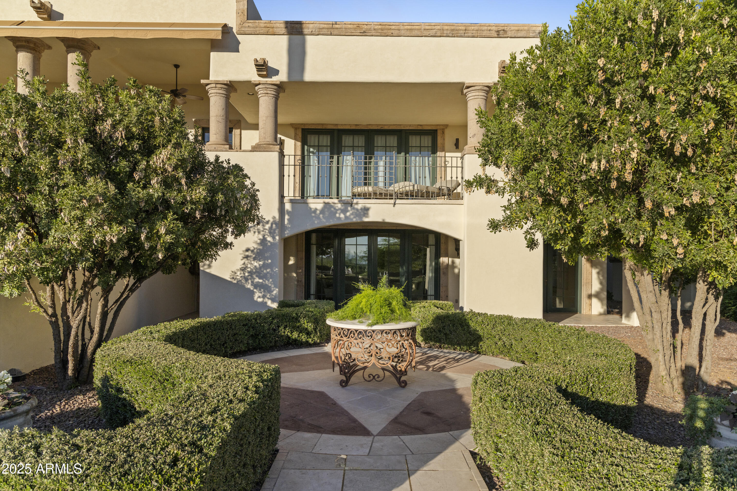 PARADISE VALLEY ESTATES - Residential