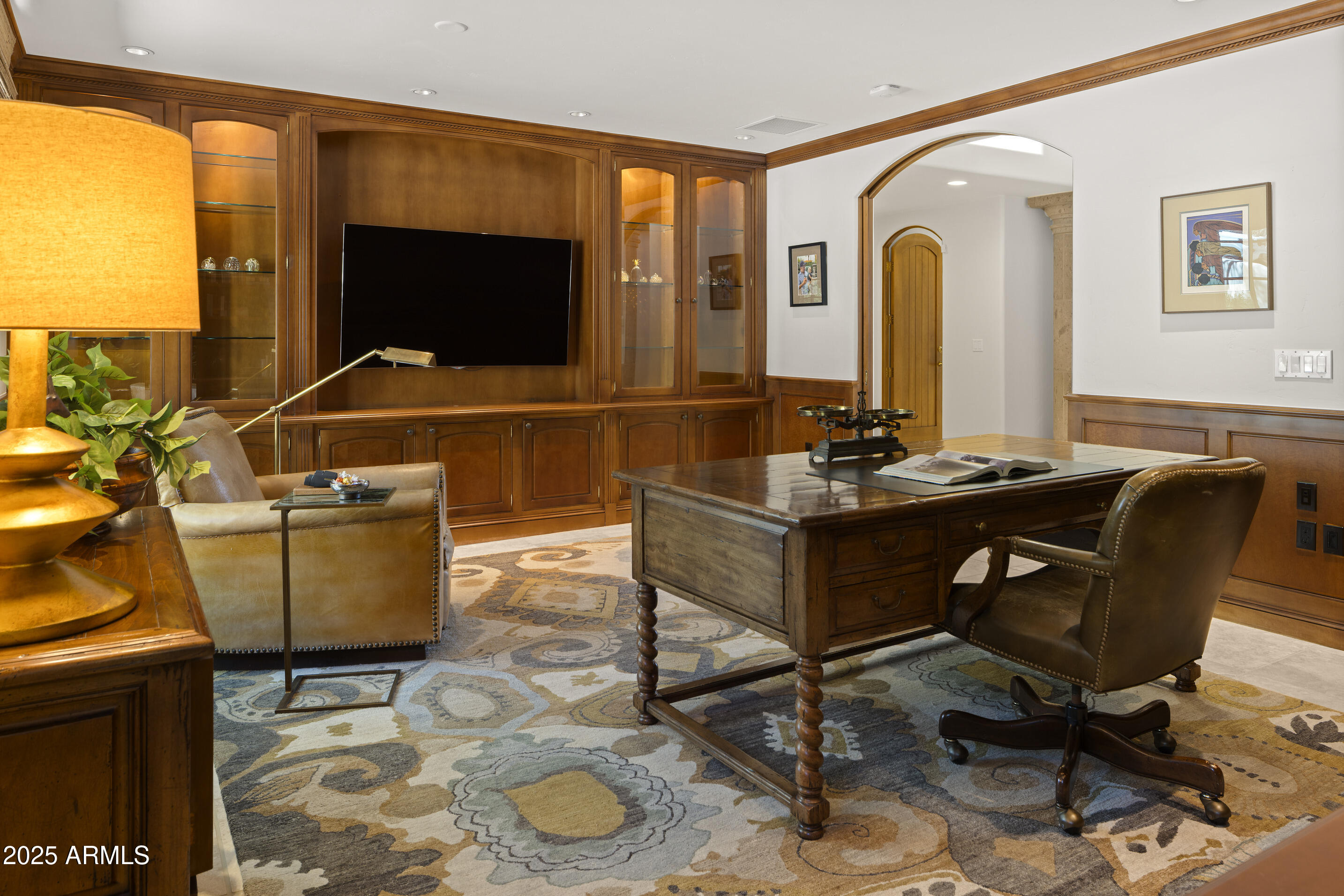 PARADISE VALLEY ESTATES - Residential
