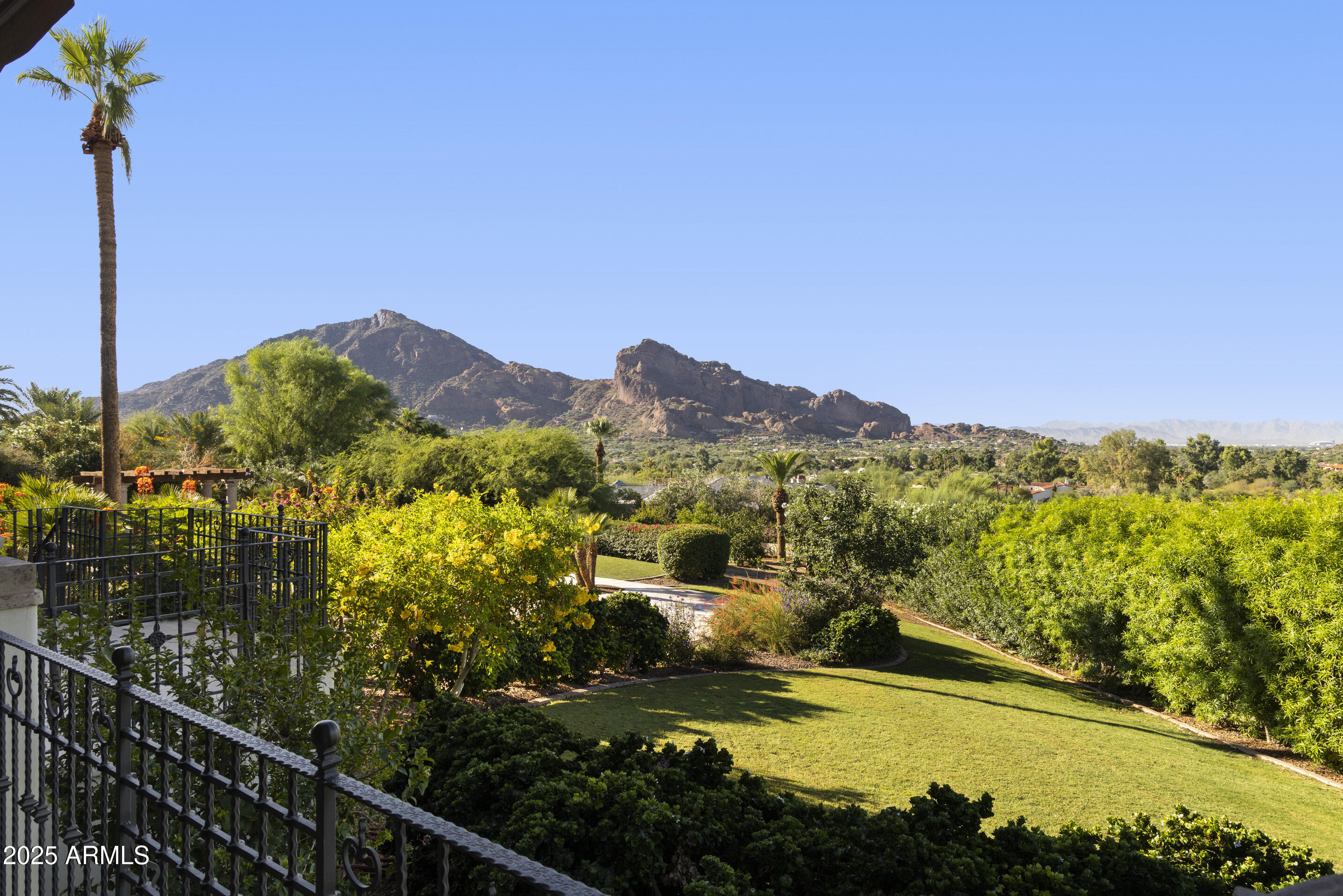 PARADISE VALLEY ESTATES - Residential