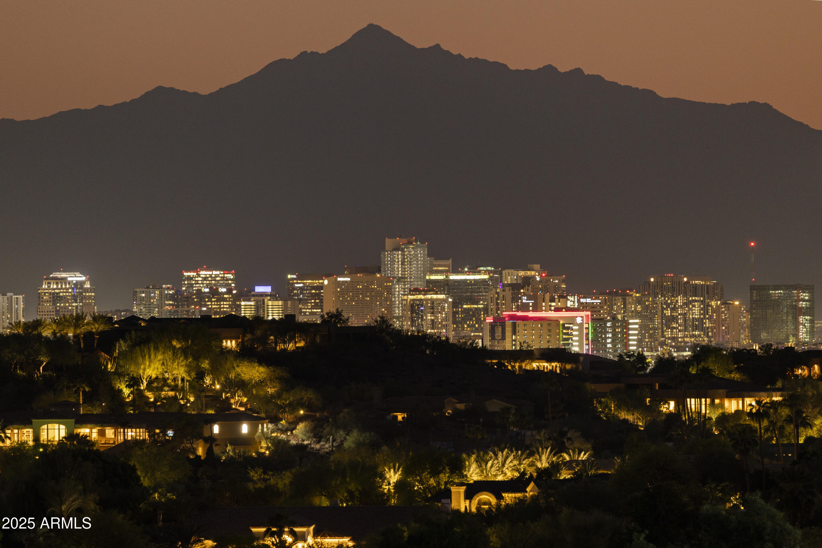 PARADISE VALLEY ESTATES - Residential