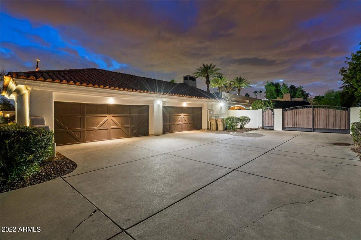 Elegancia Lot 1-8 - Residential