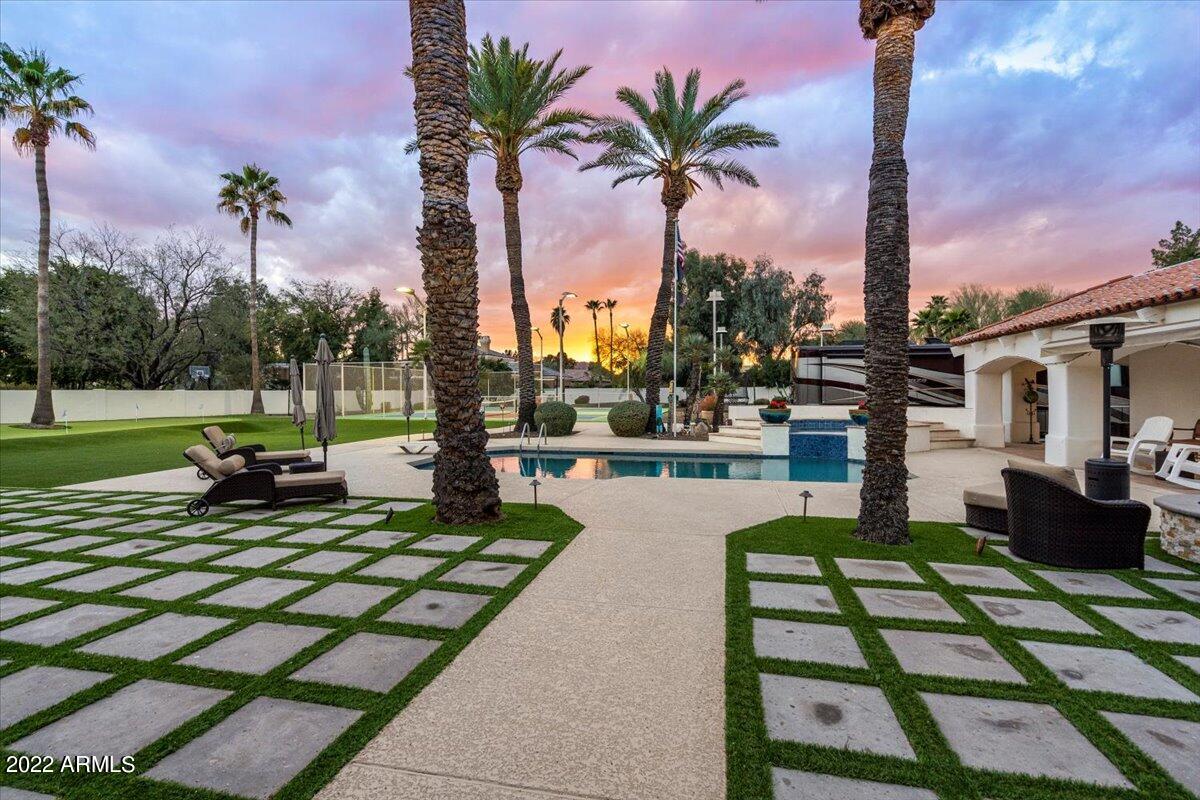 Elegancia Lot 1-8 - Residential