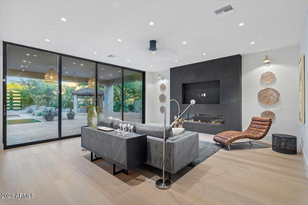WINDGATE RANCH - Residential