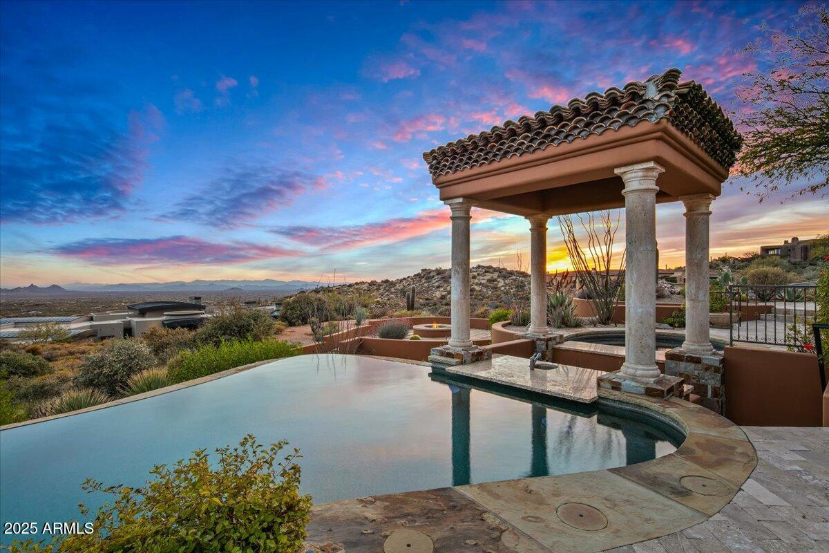 DESERT MOUNTAIN - Residential