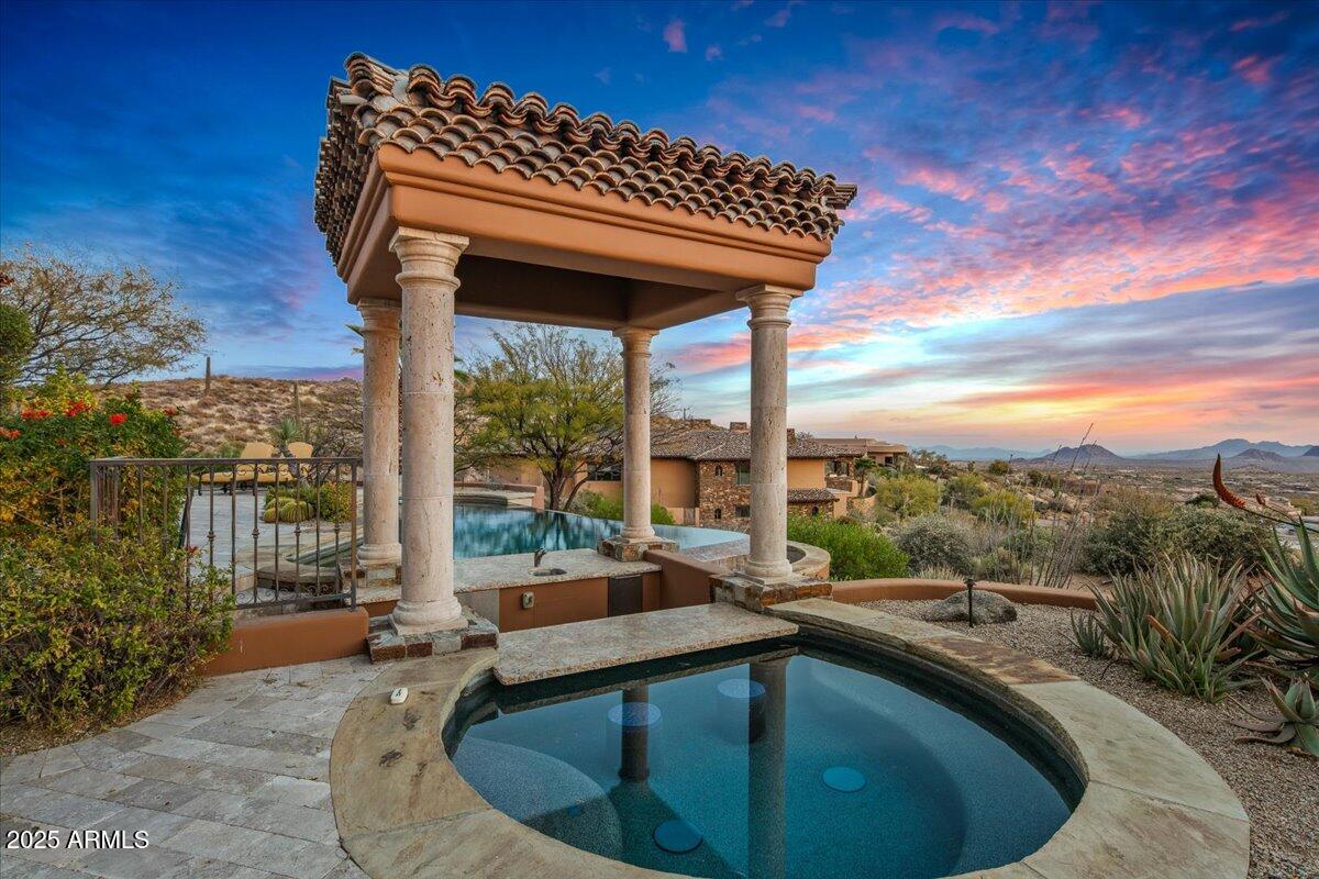 DESERT MOUNTAIN - Residential