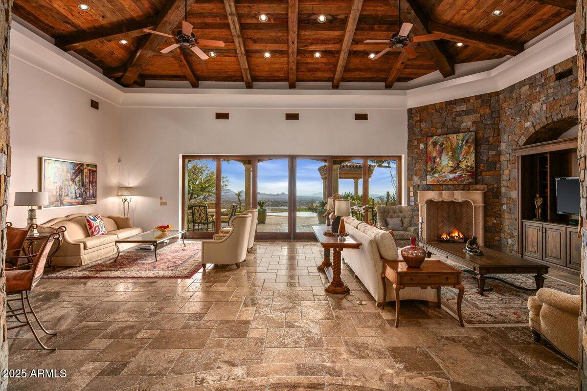 DESERT MOUNTAIN - Residential