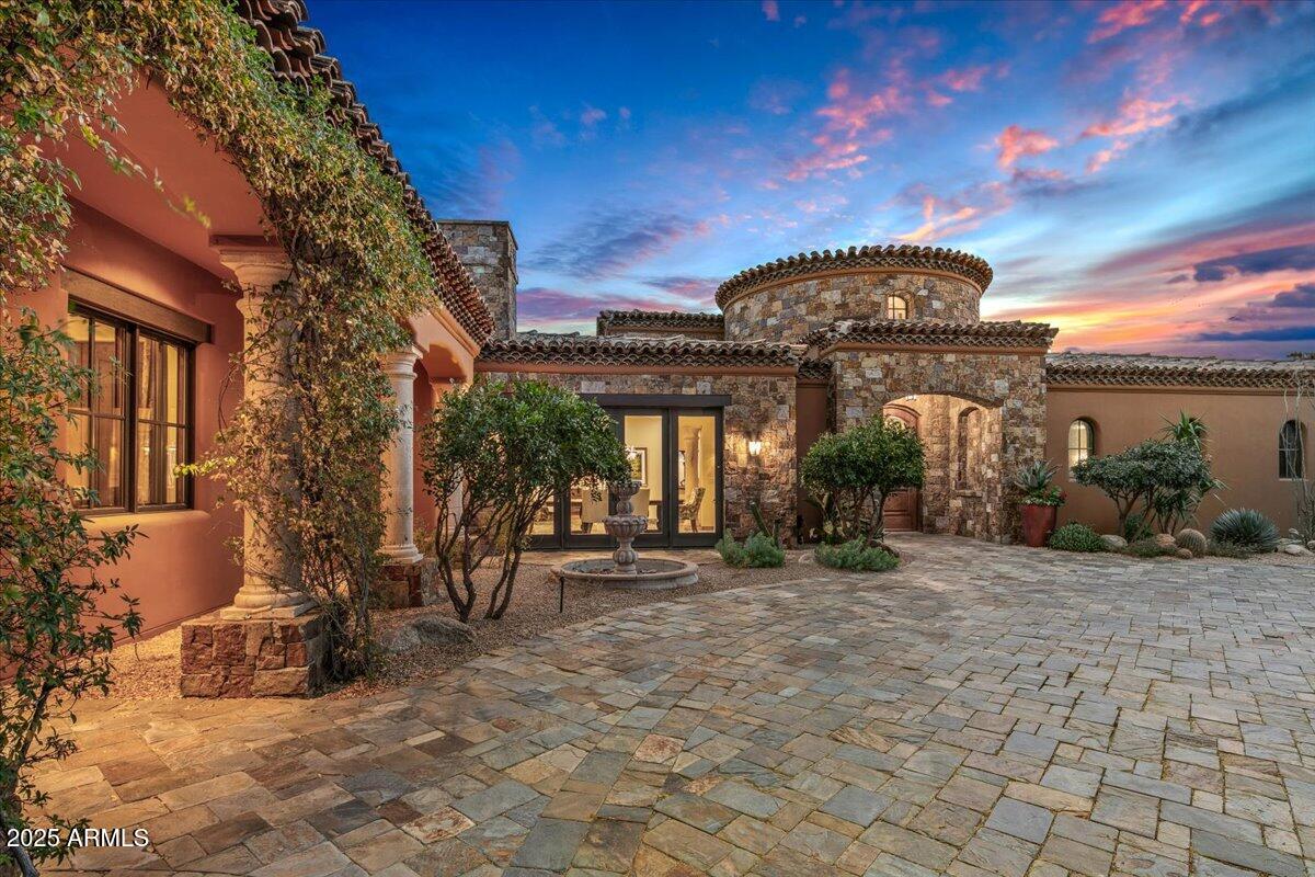 DESERT MOUNTAIN - Residential