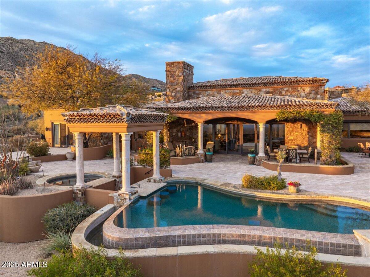 DESERT MOUNTAIN - Residential