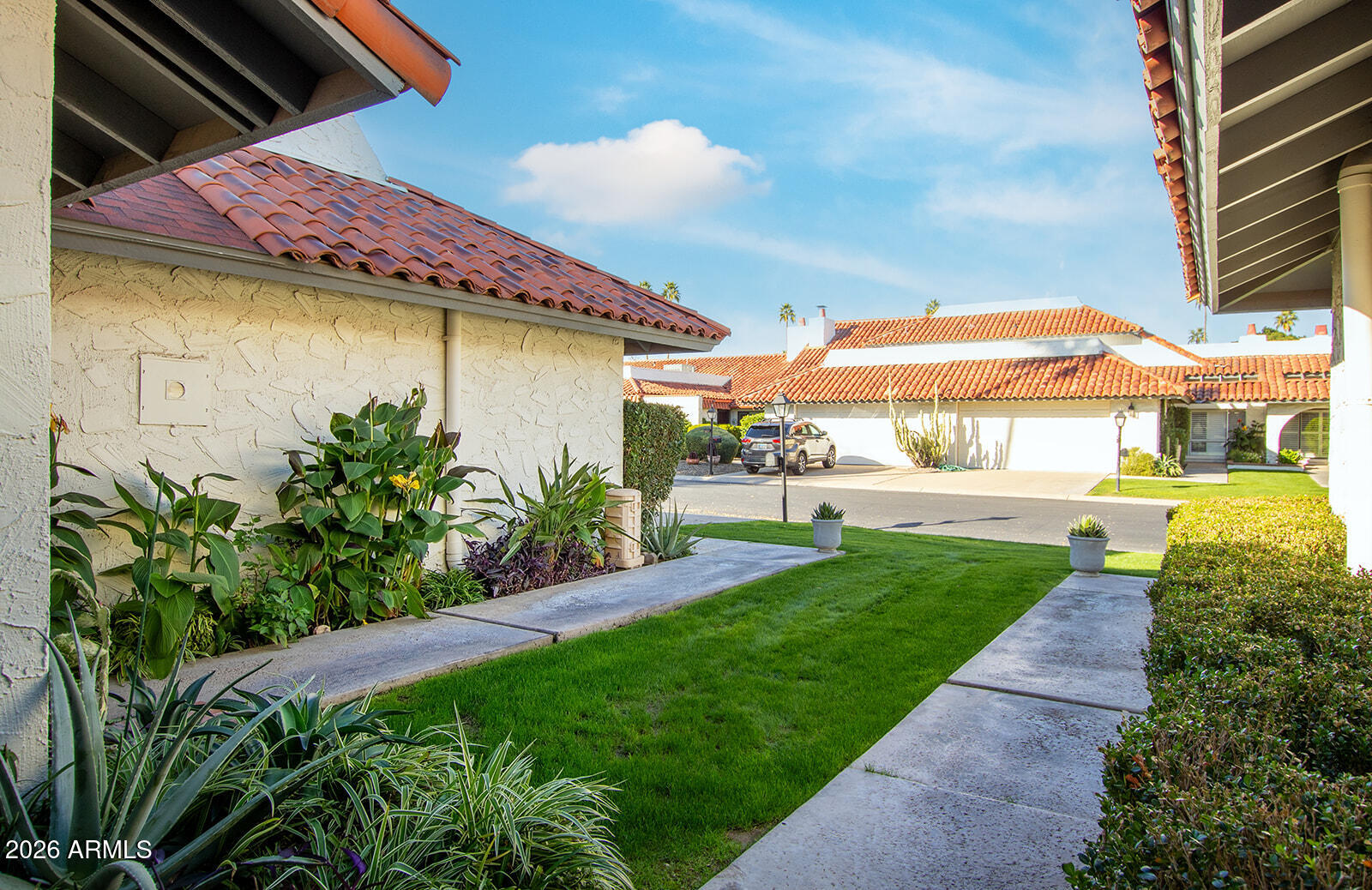 Villa Del Oro - Residential