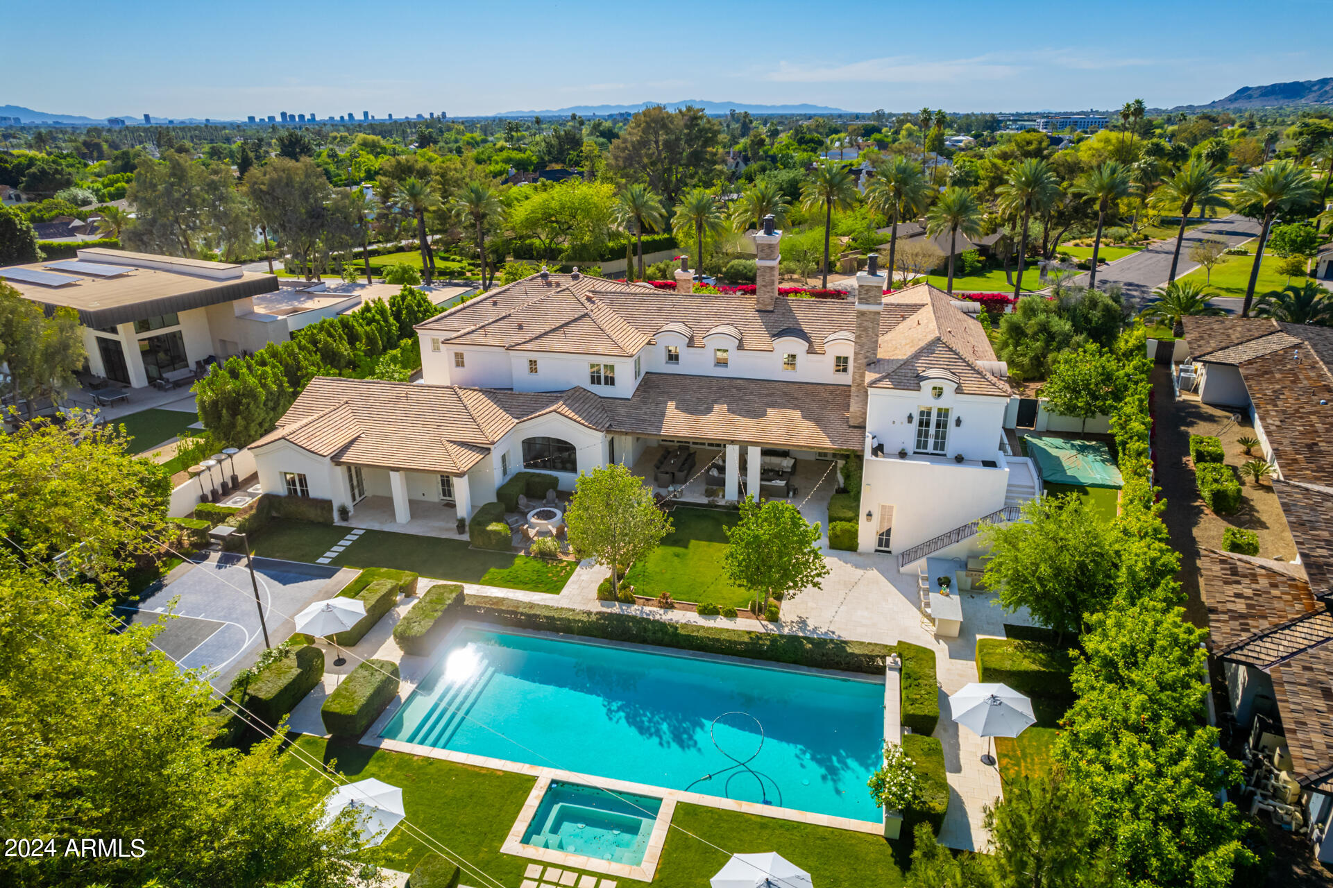 GREEN GATE - Residential