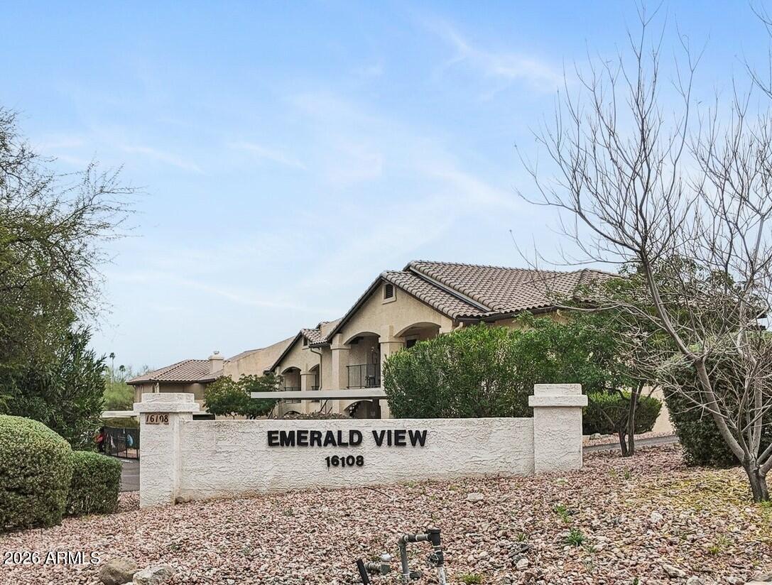 INVESTORS-WINTER VISITORS! Single-level, open-concept living in a charming community at the heart of Fountain Hills. 2 bed/2 bath being sold completely furnished!! The wood-burning fireplace in the Great Room allows you to take the chill away on chilly desert nights. The open kitchen has a peninsula with raised breakfast bar seating and allows you to be a part of what's going on. Glass slider doors from the Living Room and Master Suite open to the covered back patio and personal storage space. Great Location! Covered parking spot and community pool.  Minutes to downtown Fountain Hills and the restaurants, Fountain Park, shopping as well as quick access to head out of town.