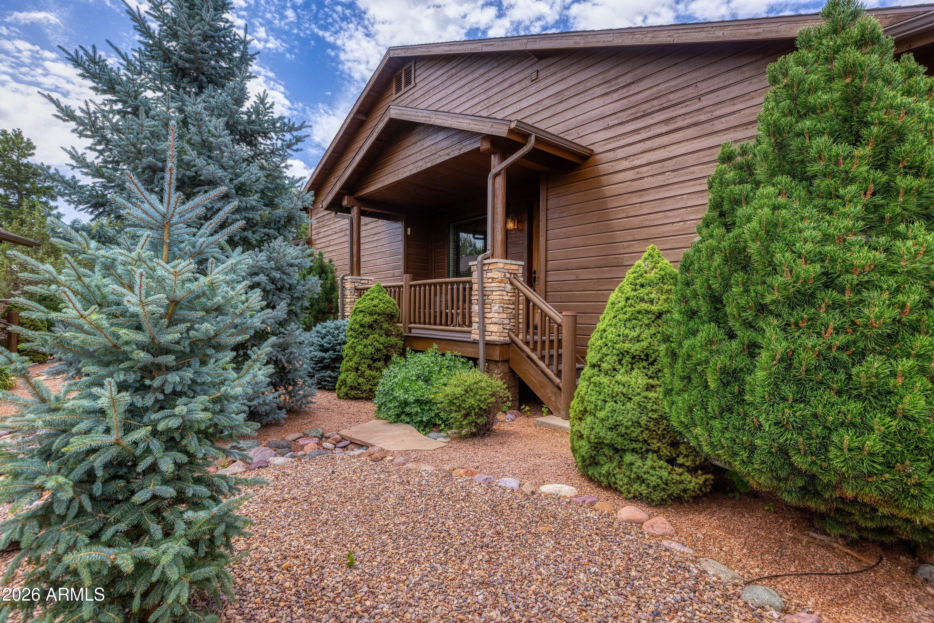 THE RETREAT VILLAS AT BISON CROSSING - Residential