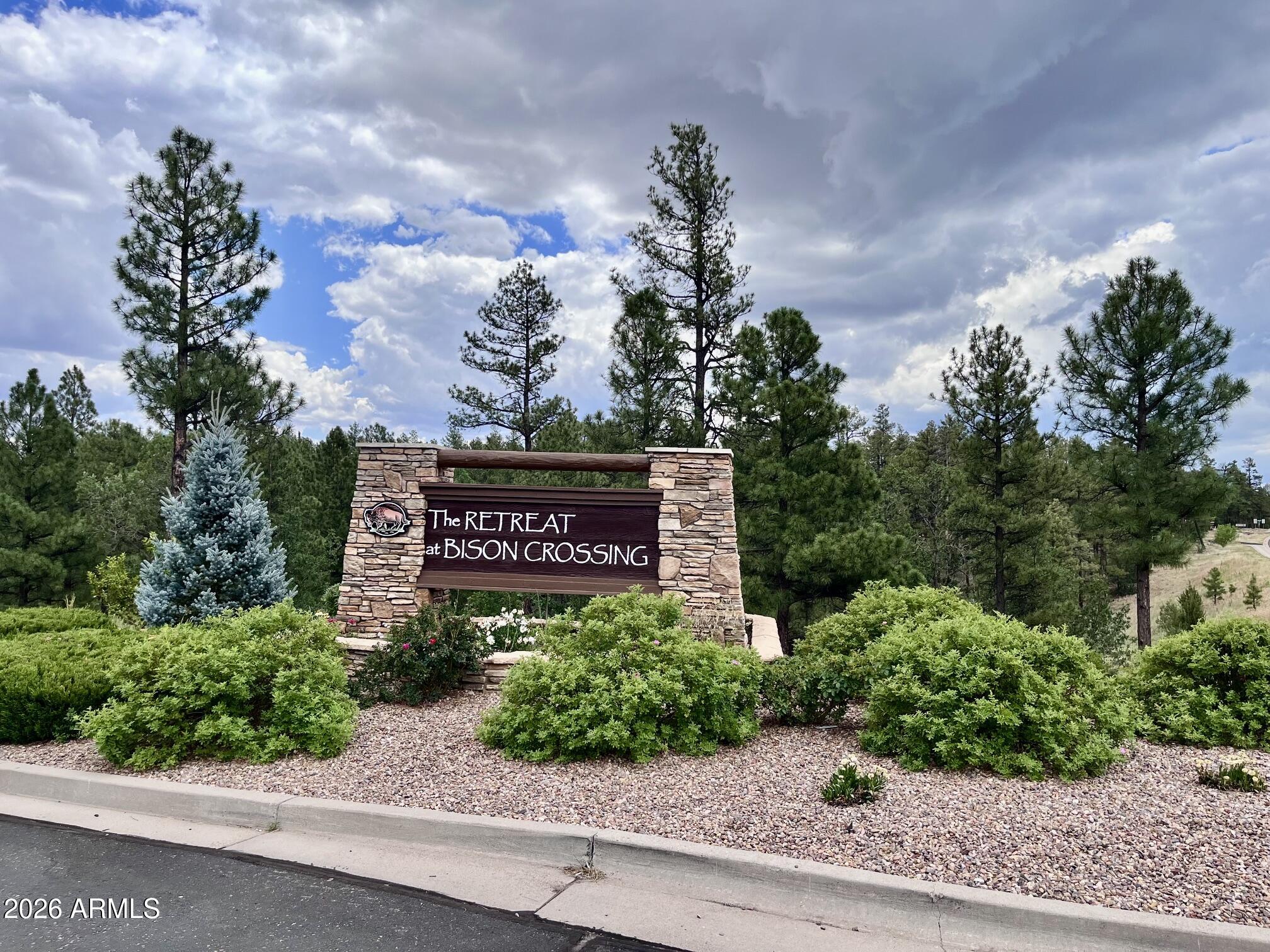 THE RETREAT VILLAS AT BISON CROSSING - Residential