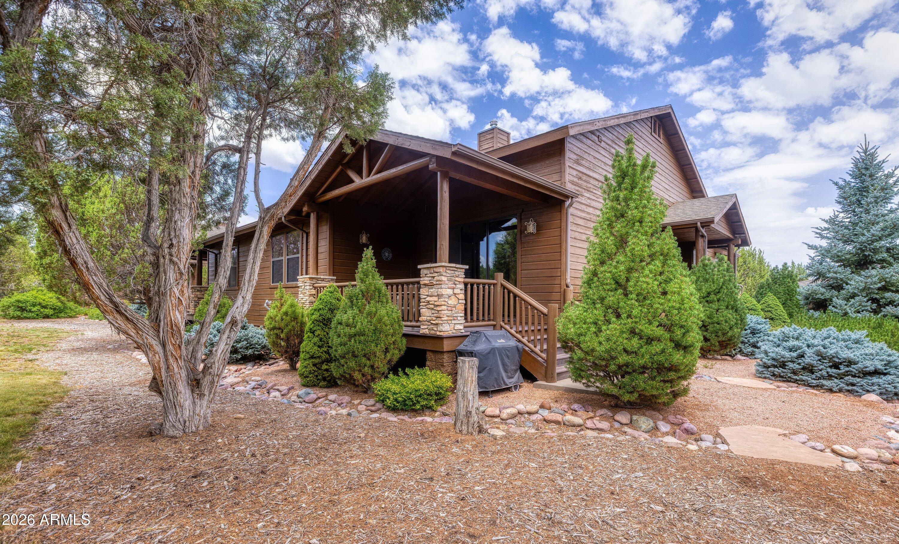 THE RETREAT VILLAS AT BISON CROSSING - Residential