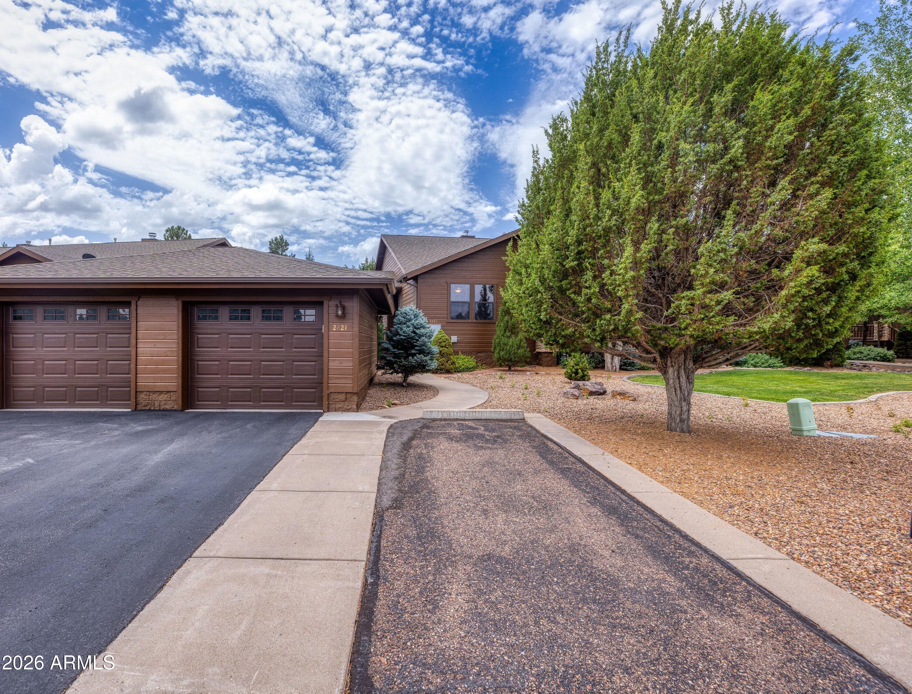 THE RETREAT VILLAS AT BISON CROSSING - Residential