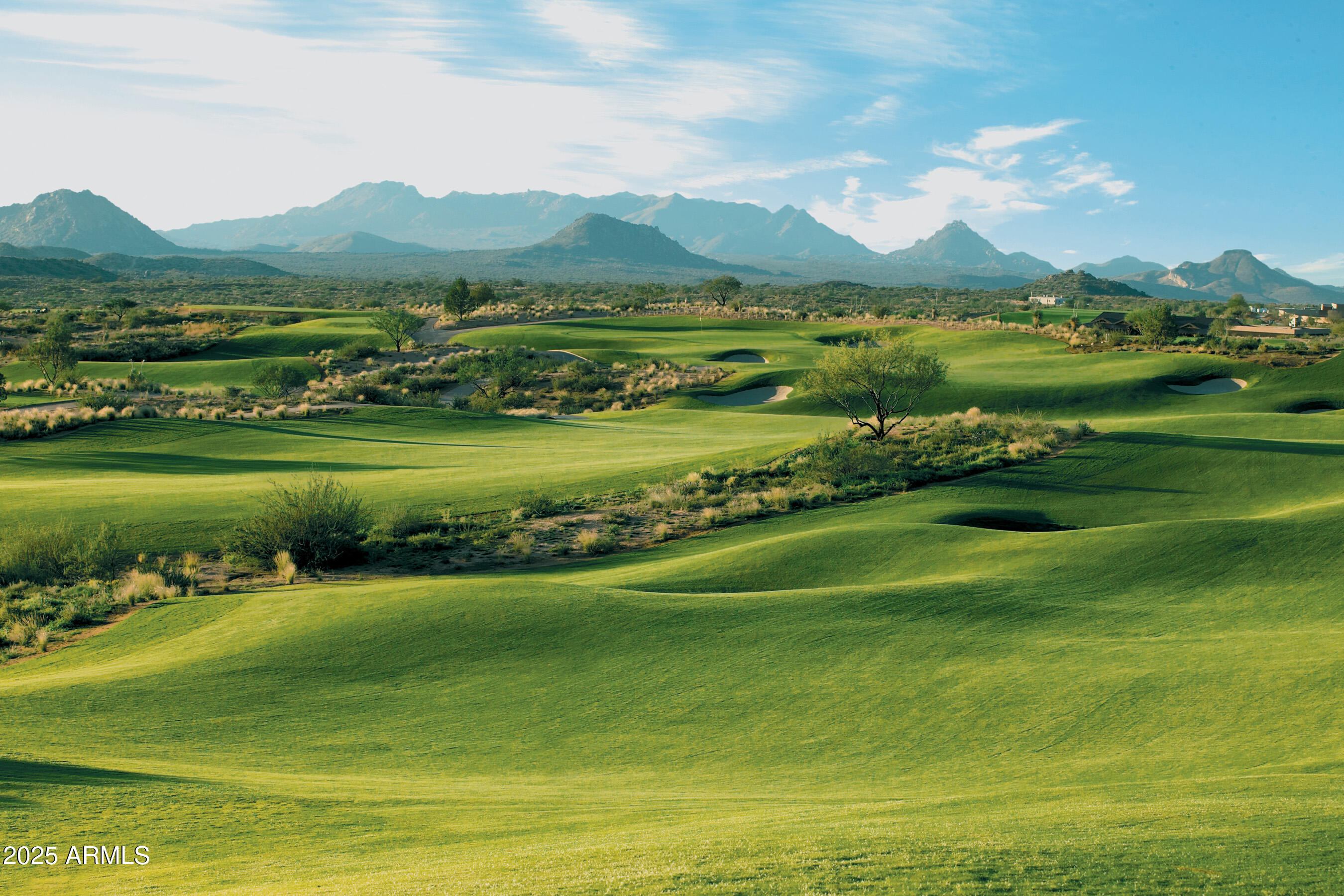 DESERT MOUNTAIN - Land