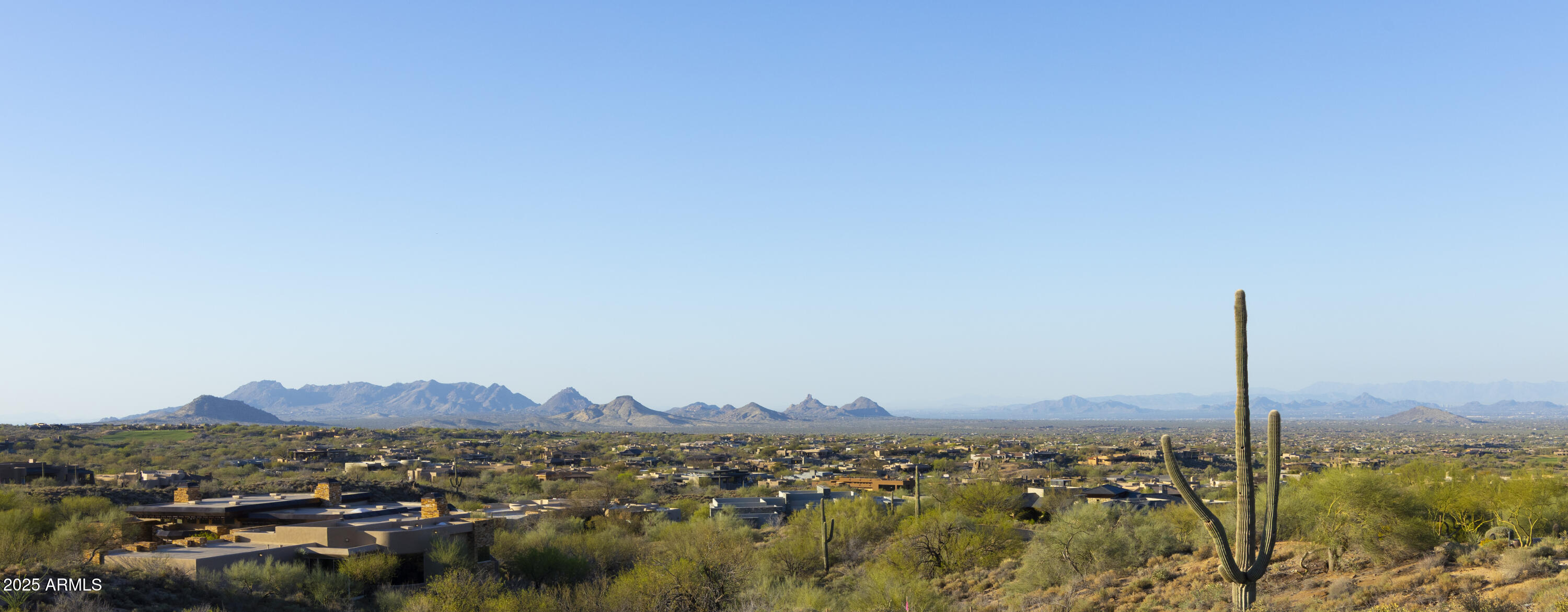 DESERT MOUNTAIN - Land