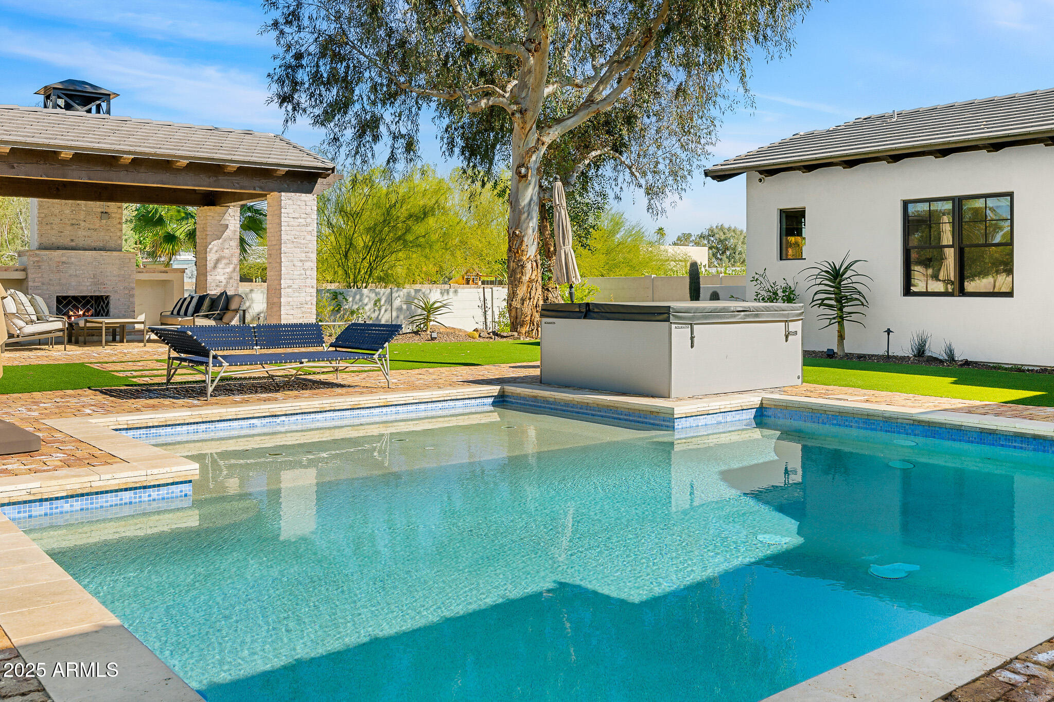 STONERIDGE ESTATES - Residential