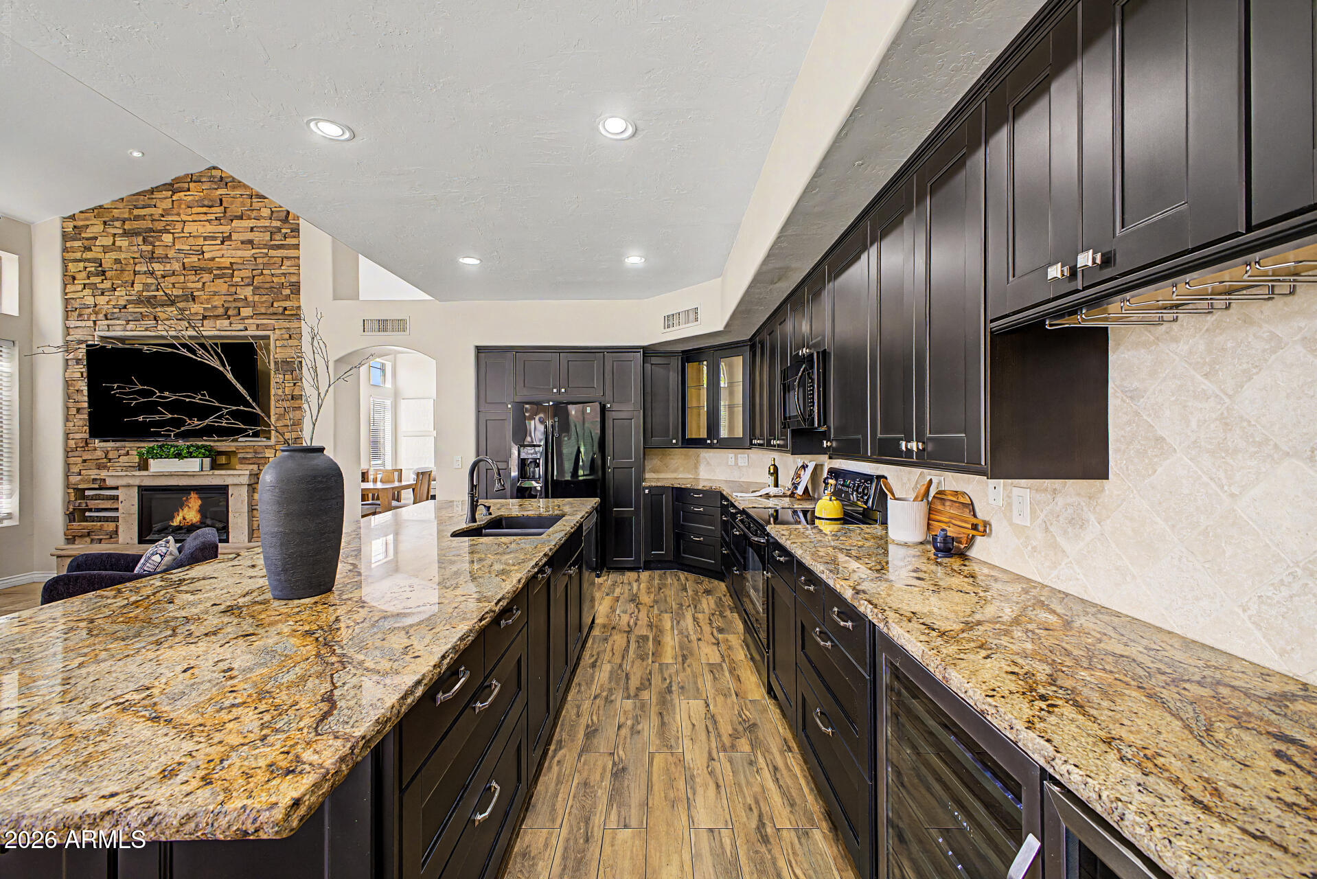 HIGHLAND POINT - Residential