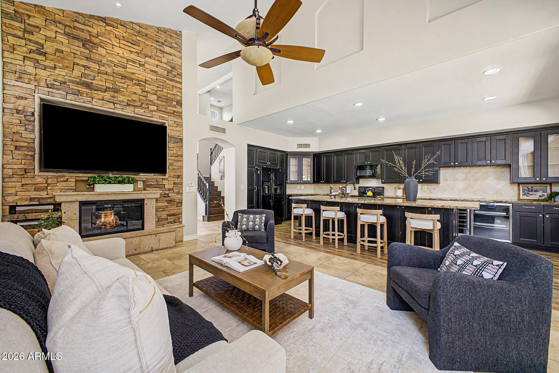 HIGHLAND POINT - Residential