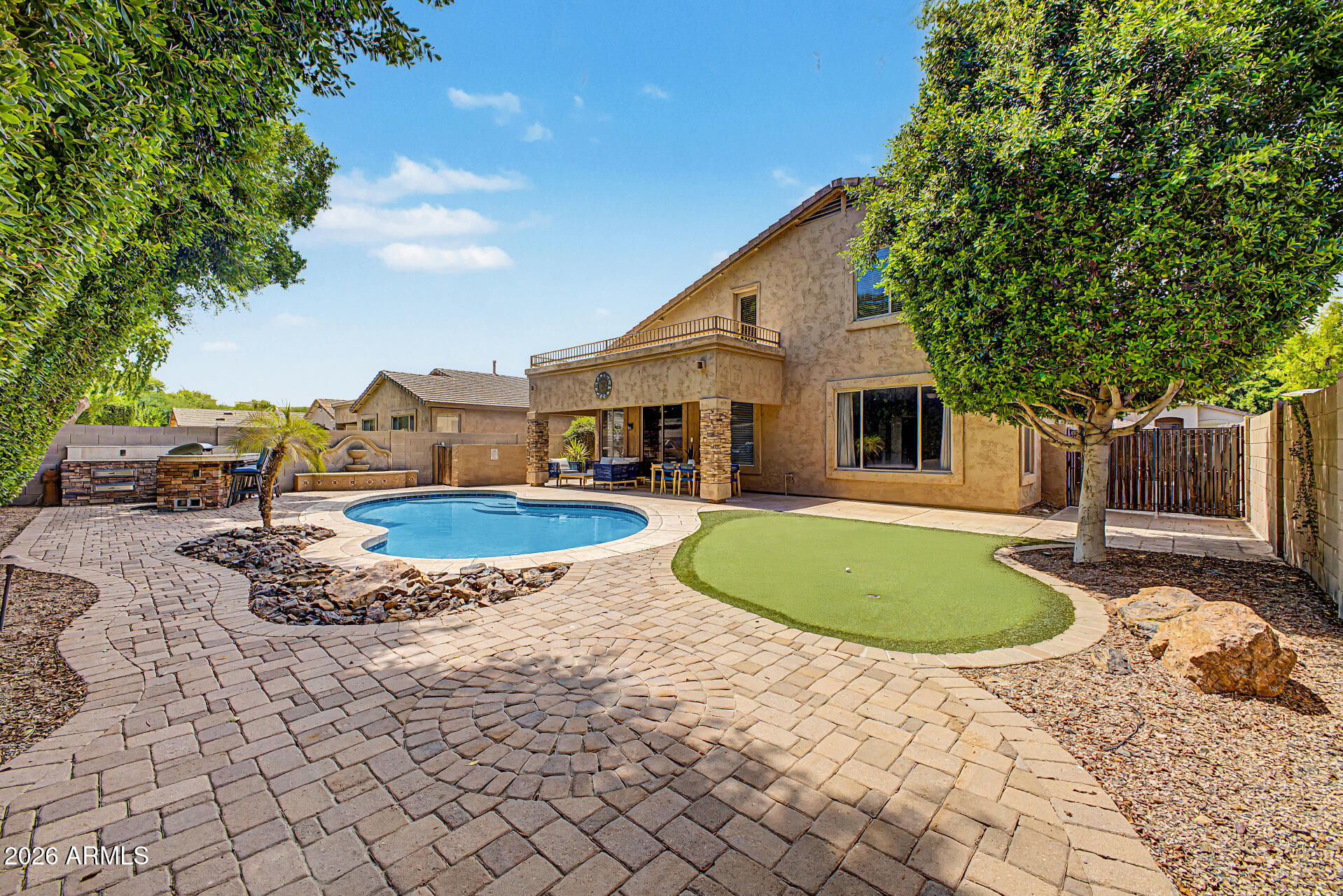 HIGHLAND POINT - Residential