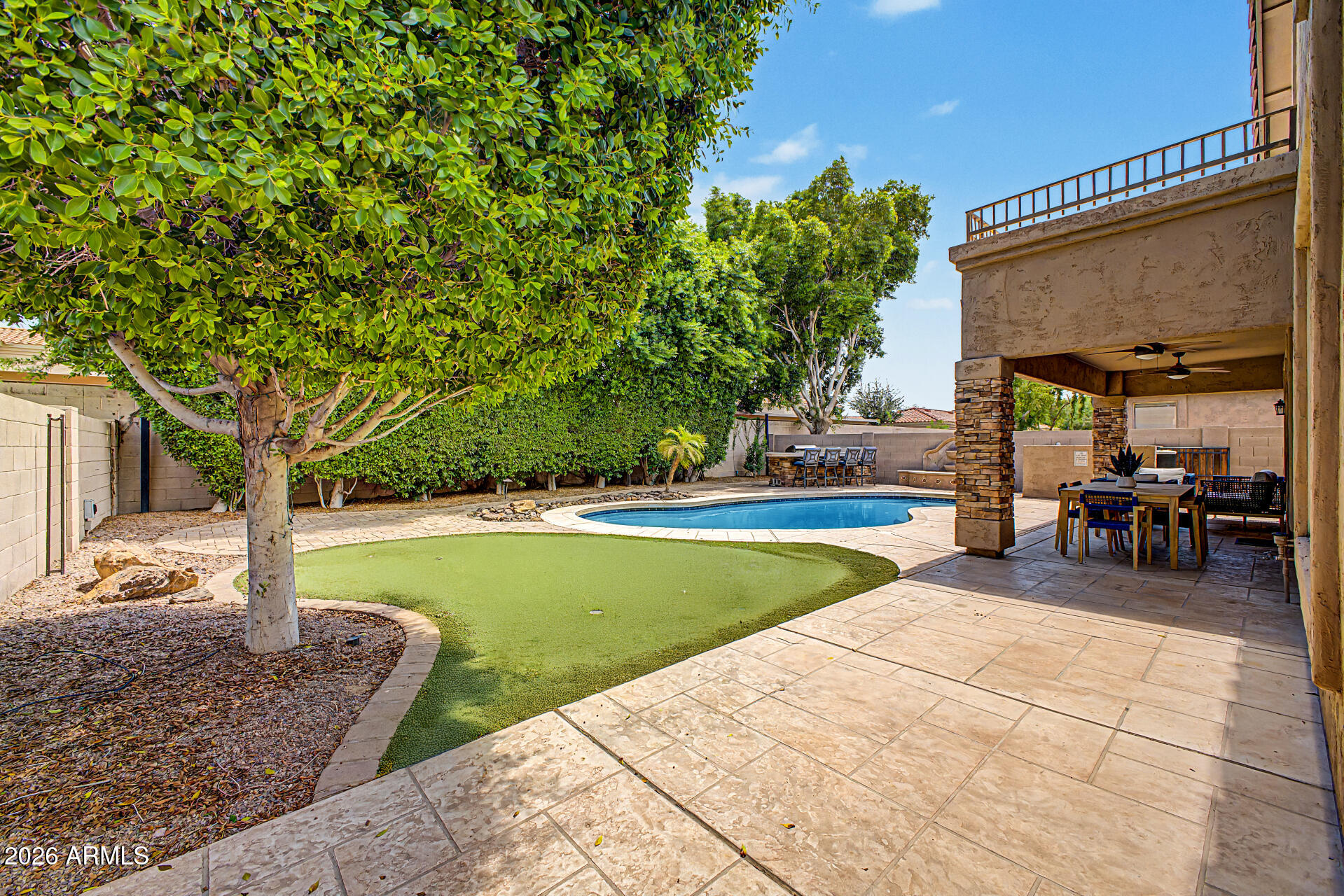 HIGHLAND POINT - Residential