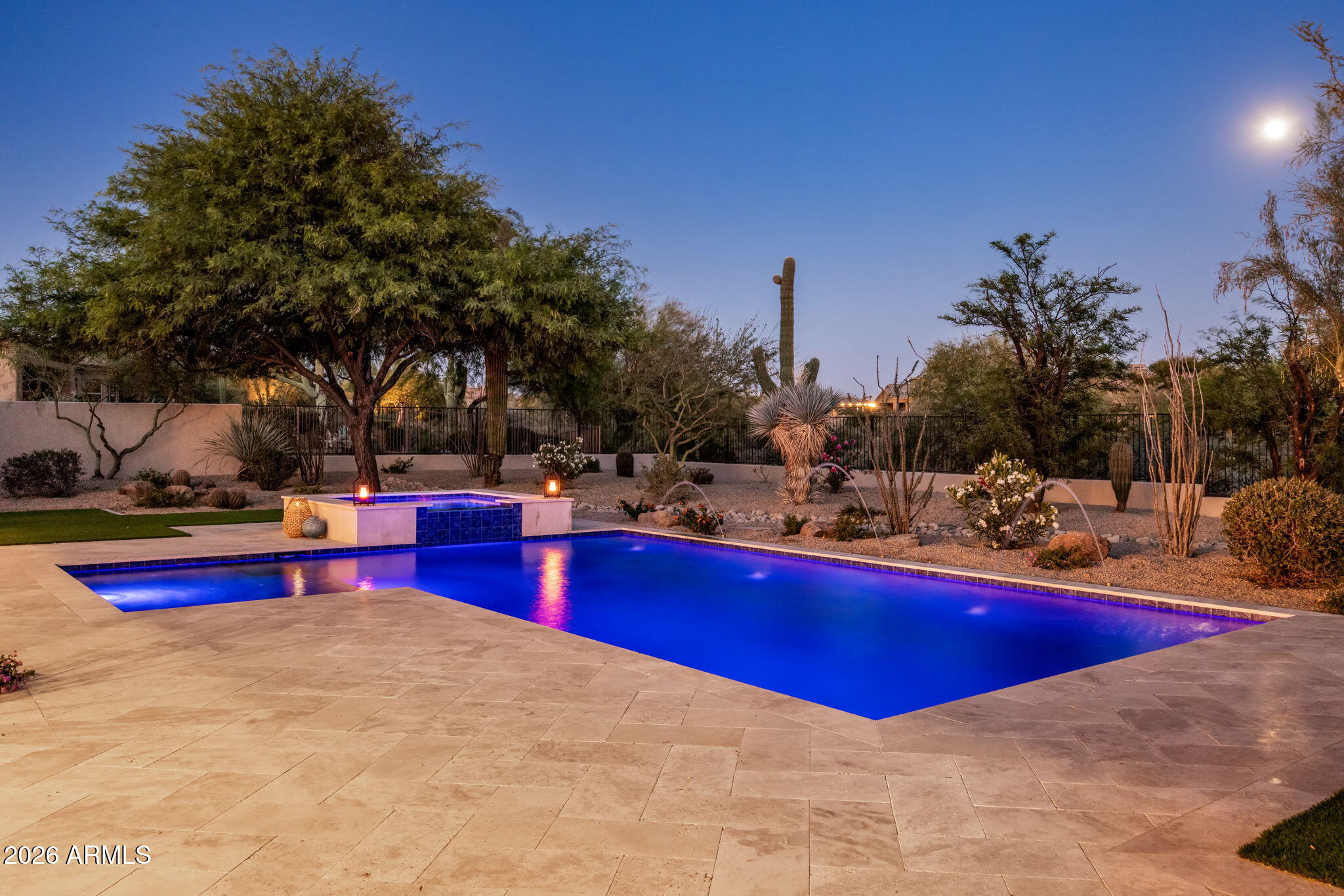 SAGUARO HIGHLANDS - Residential