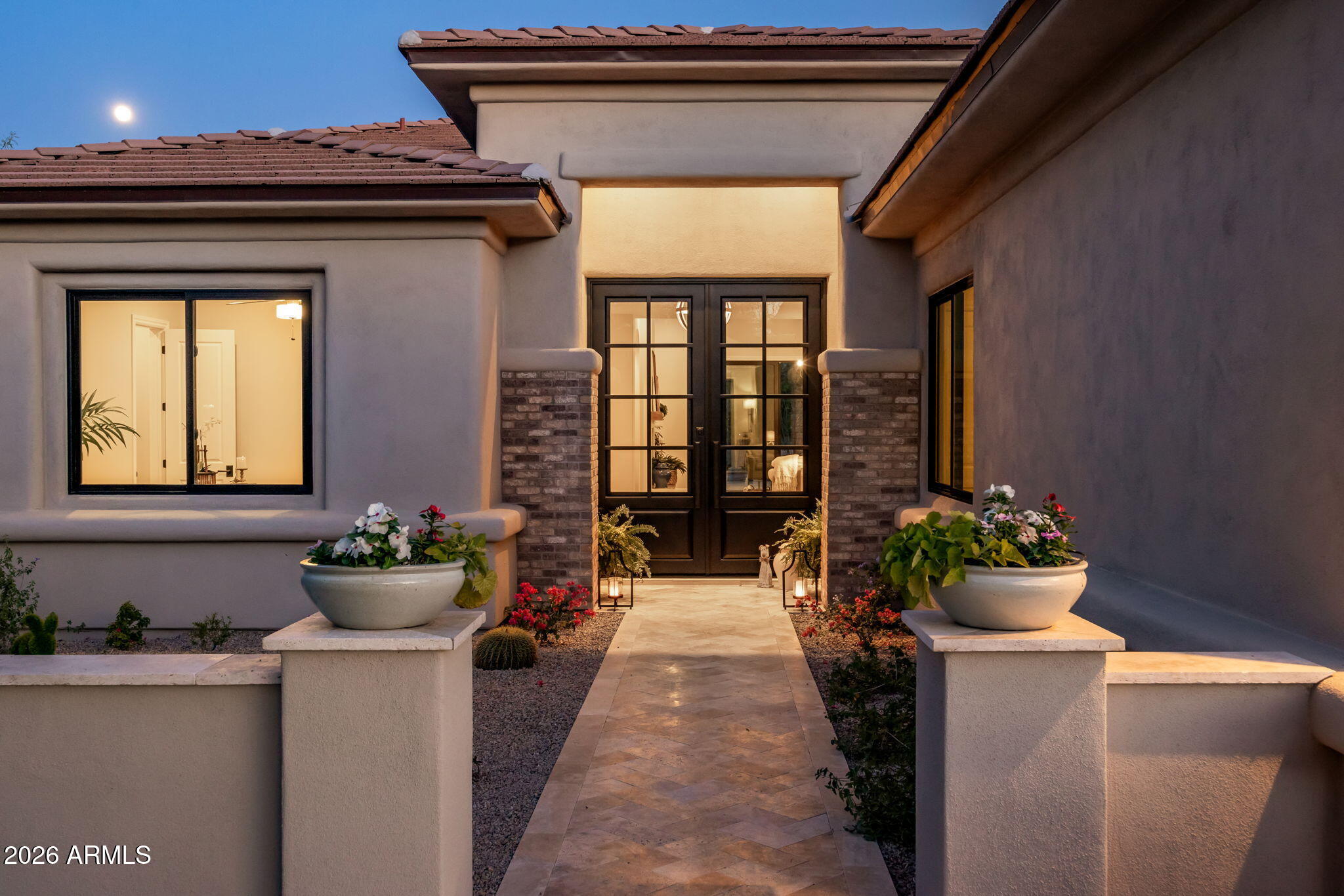 SAGUARO HIGHLANDS - Residential