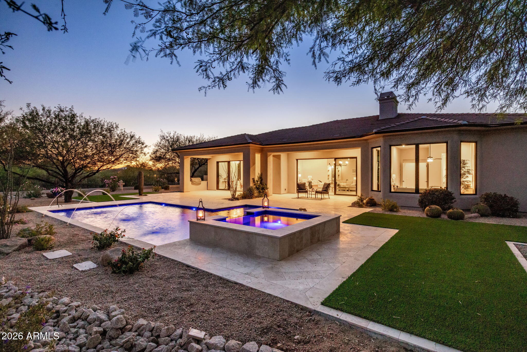 SAGUARO HIGHLANDS - Residential