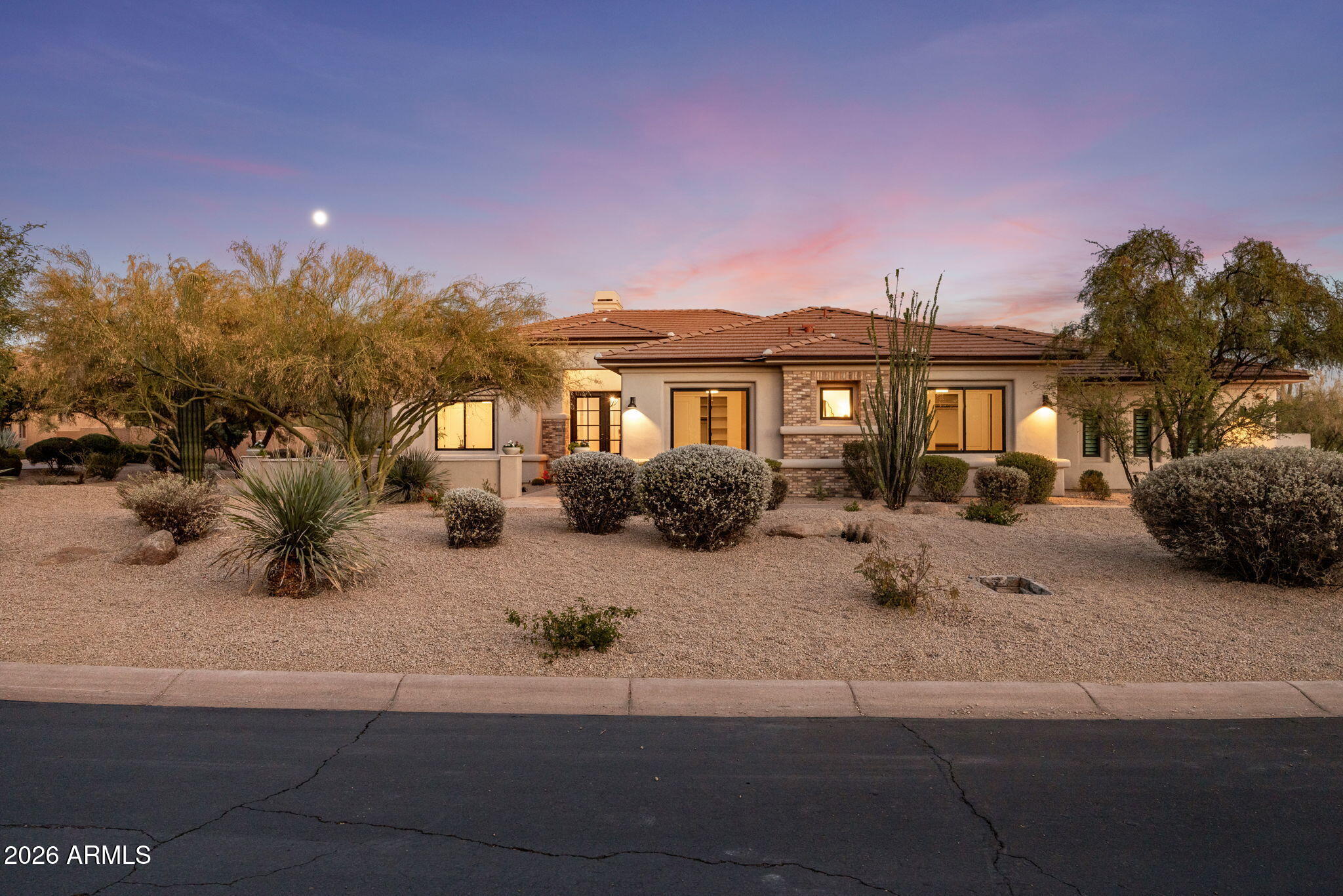 SAGUARO HIGHLANDS - Residential