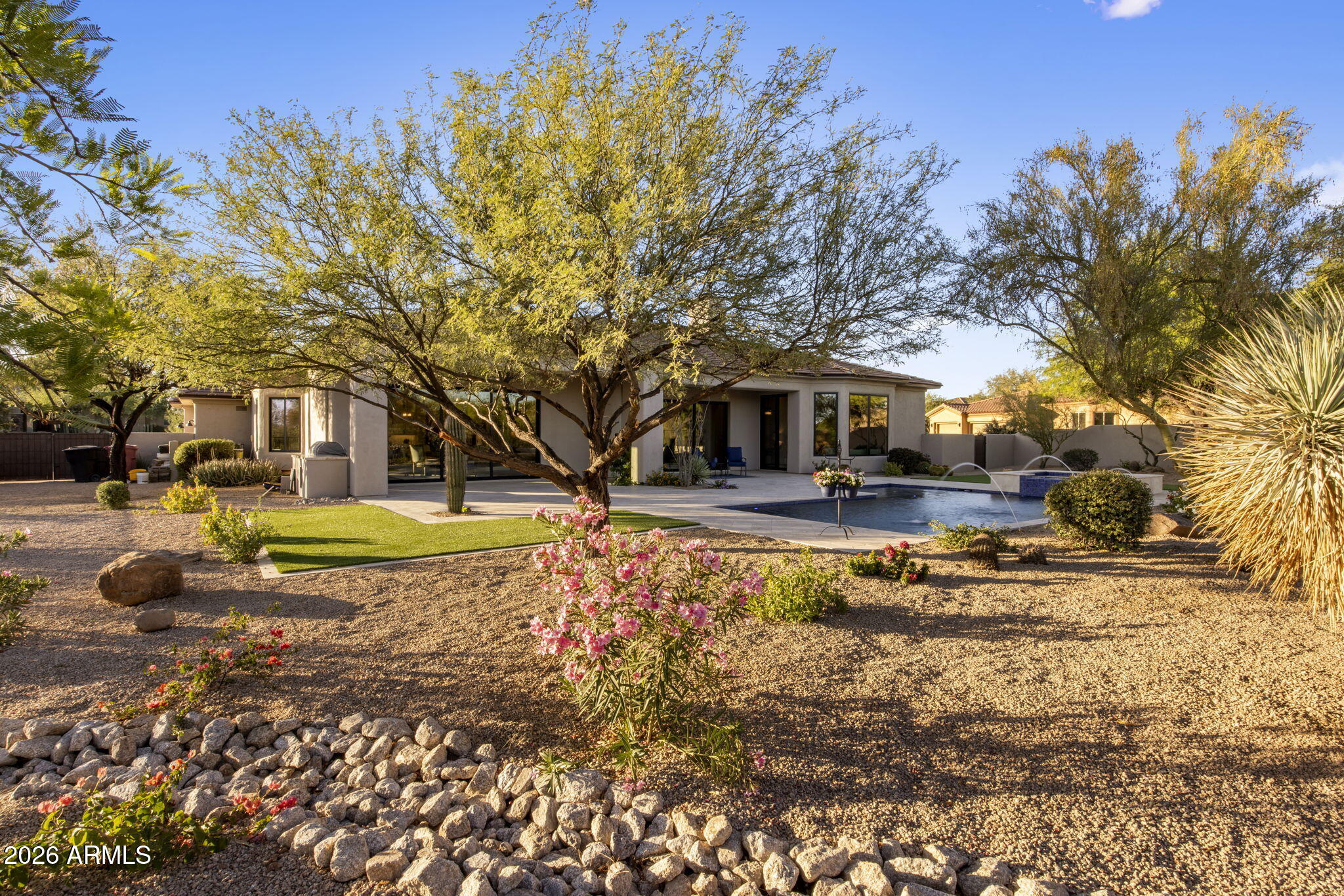 SAGUARO HIGHLANDS - Residential