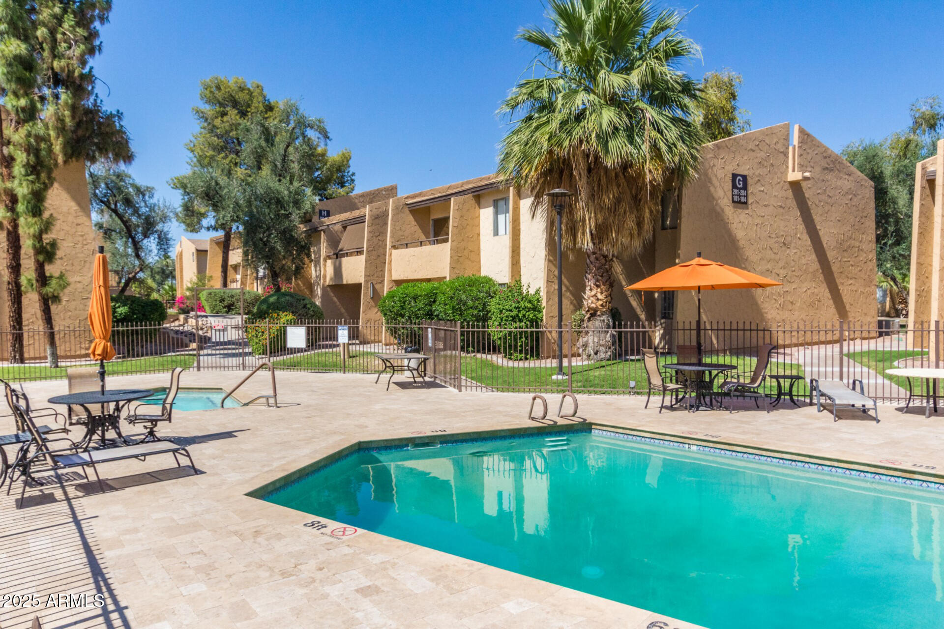 WOODLAND SPRINGS - Residential