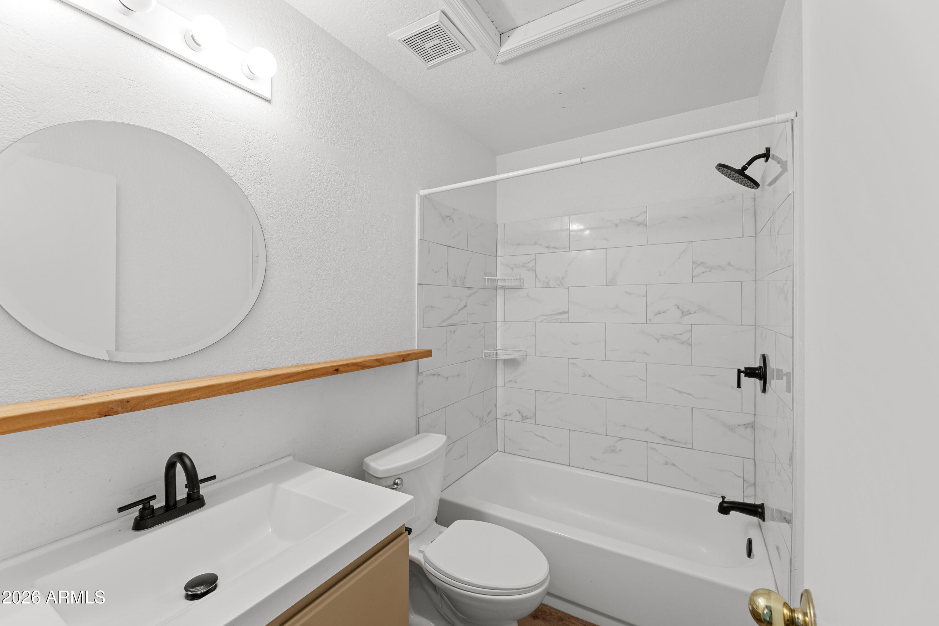 COLLEGE PARK WOODS CONDOMINIUMS - Residential