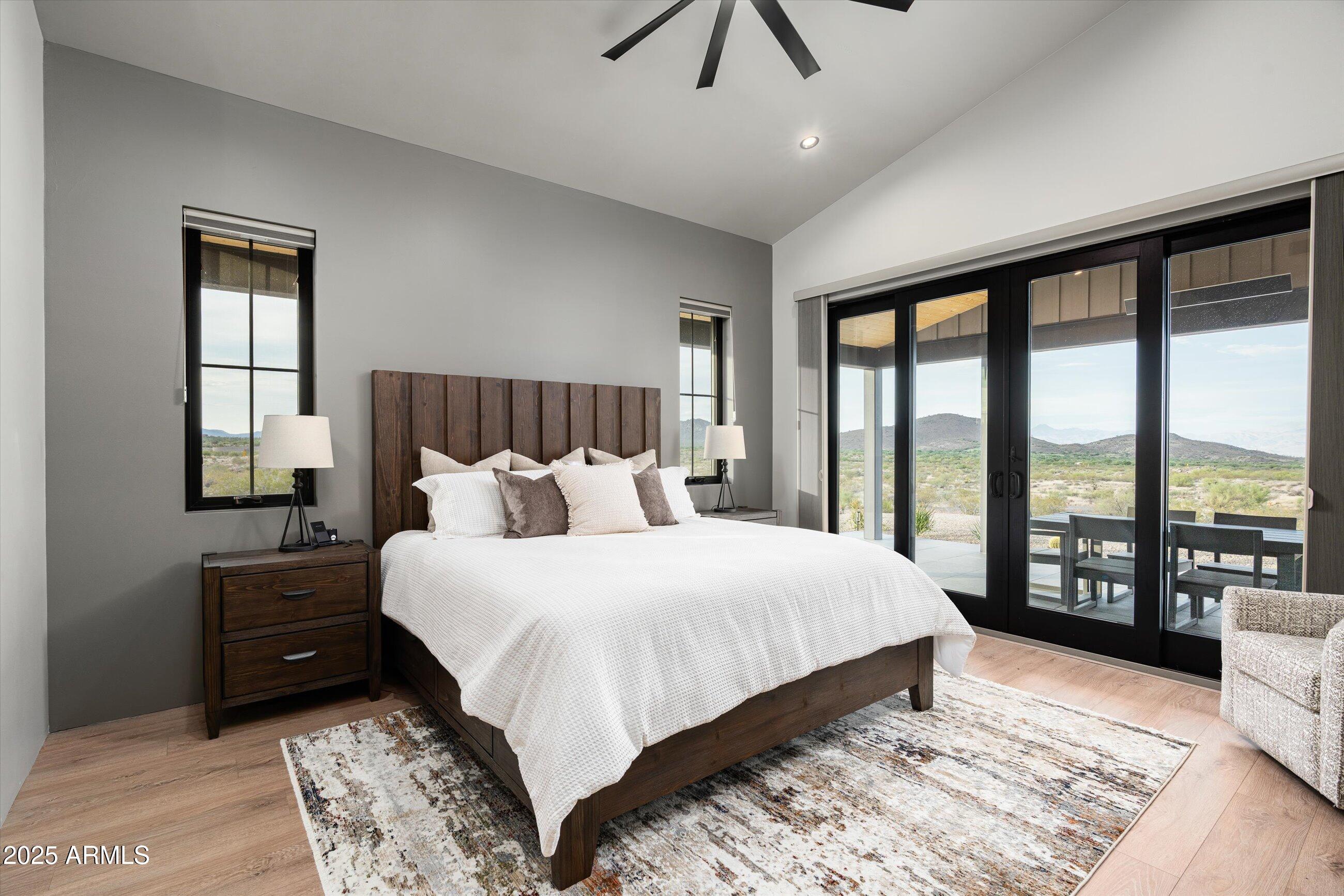 GOLDIE BROWN PINNACLE PEAK RANCH - Residential
