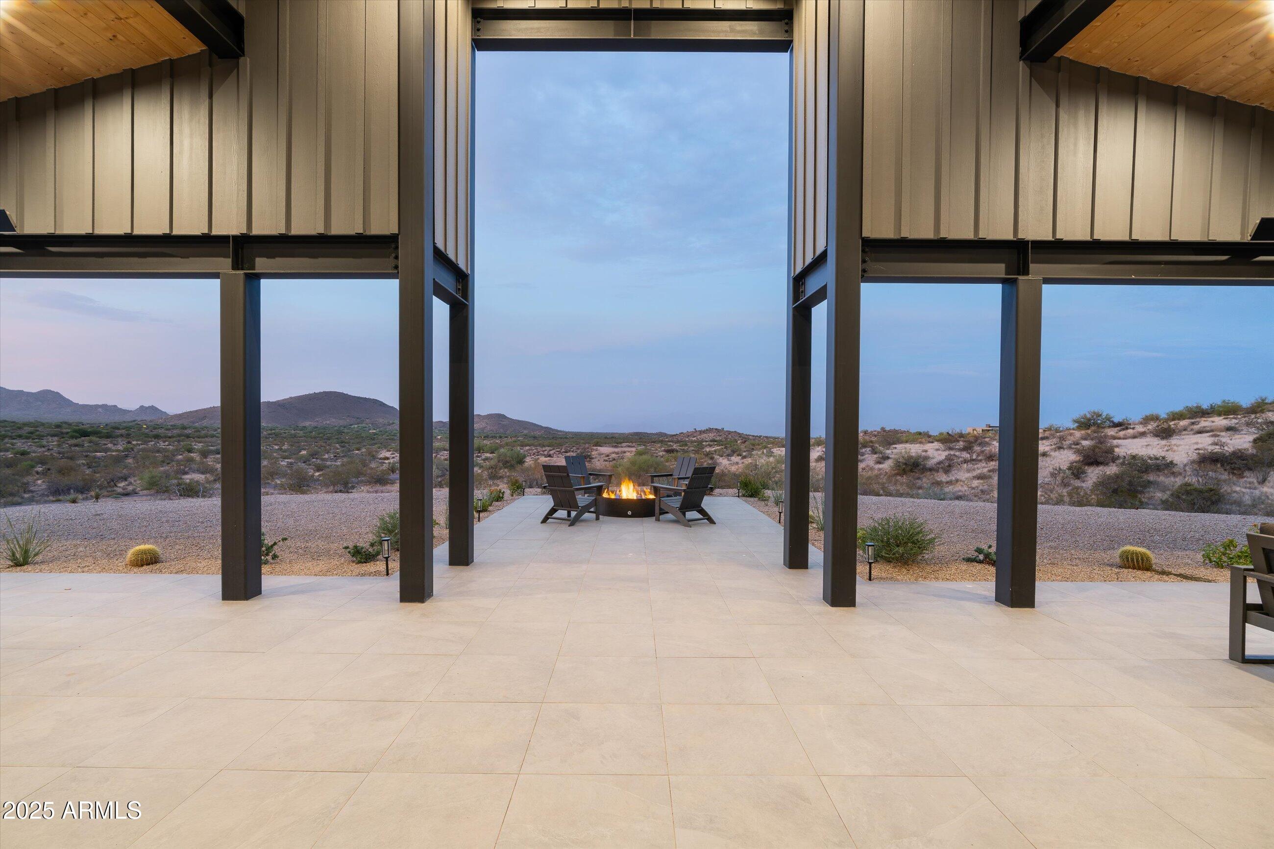 GOLDIE BROWN PINNACLE PEAK RANCH - Residential