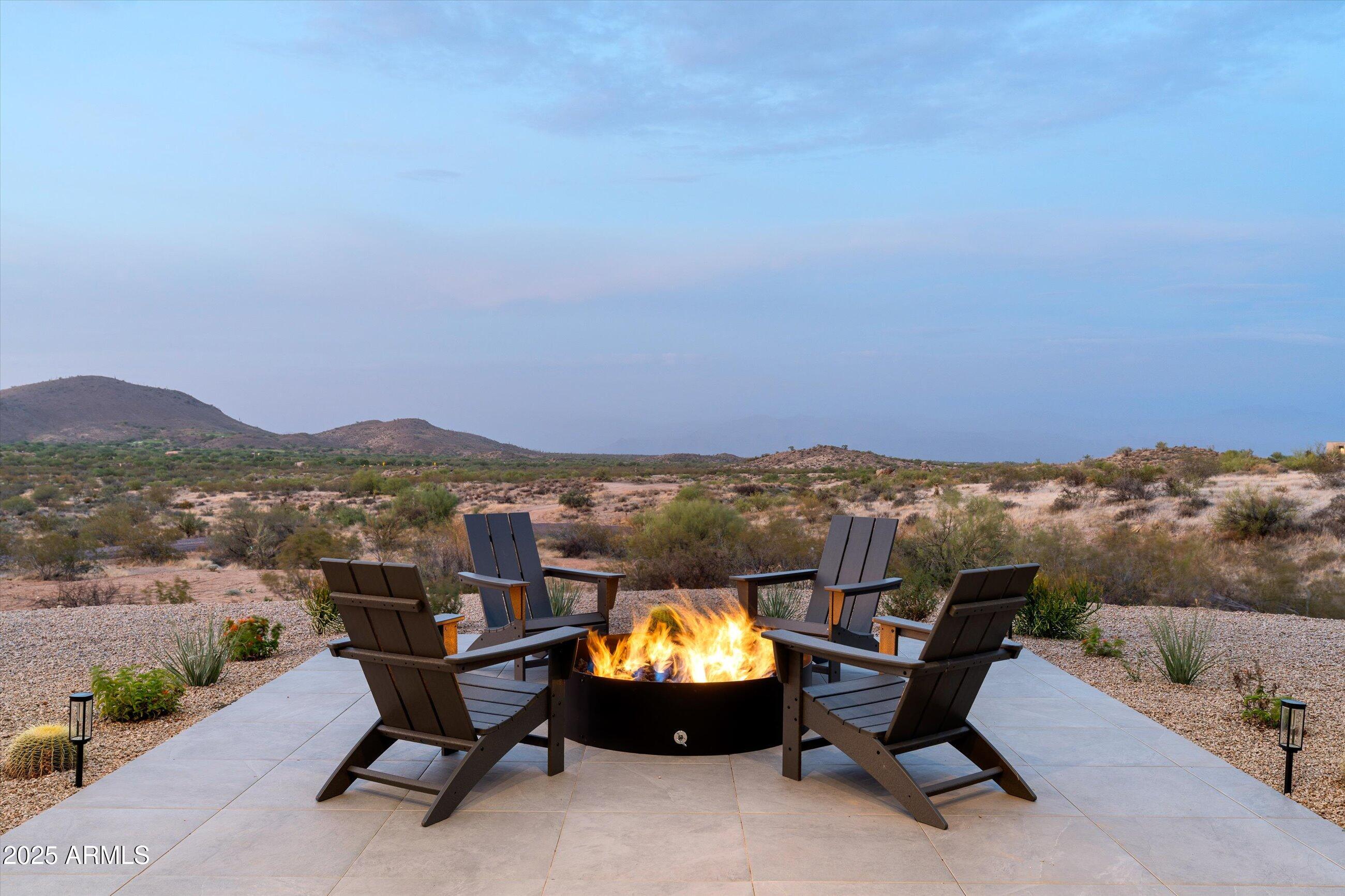 GOLDIE BROWN PINNACLE PEAK RANCH - Residential